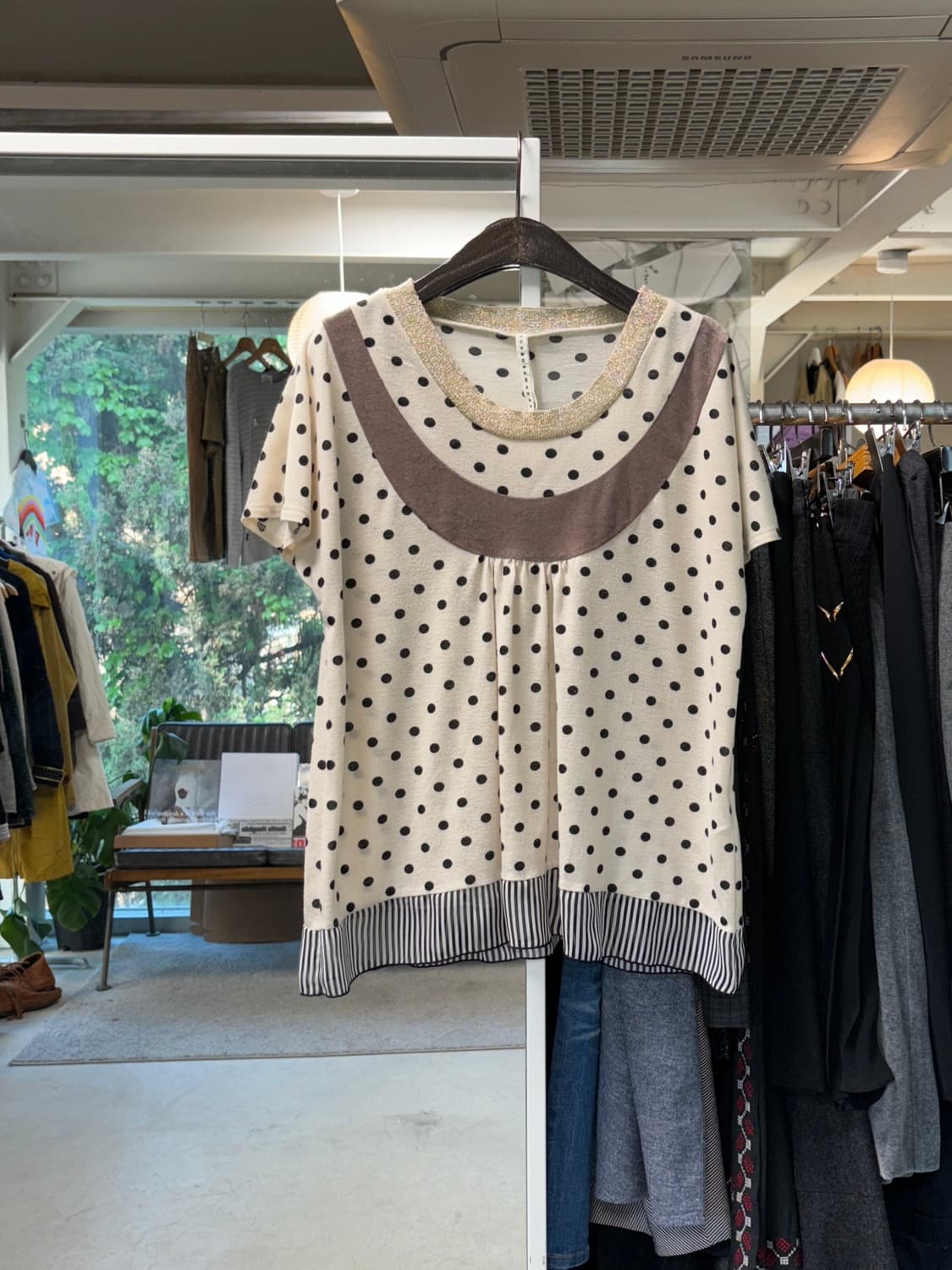 스니오 쿠와하라 도트 레이어드 니트 상품이미지1