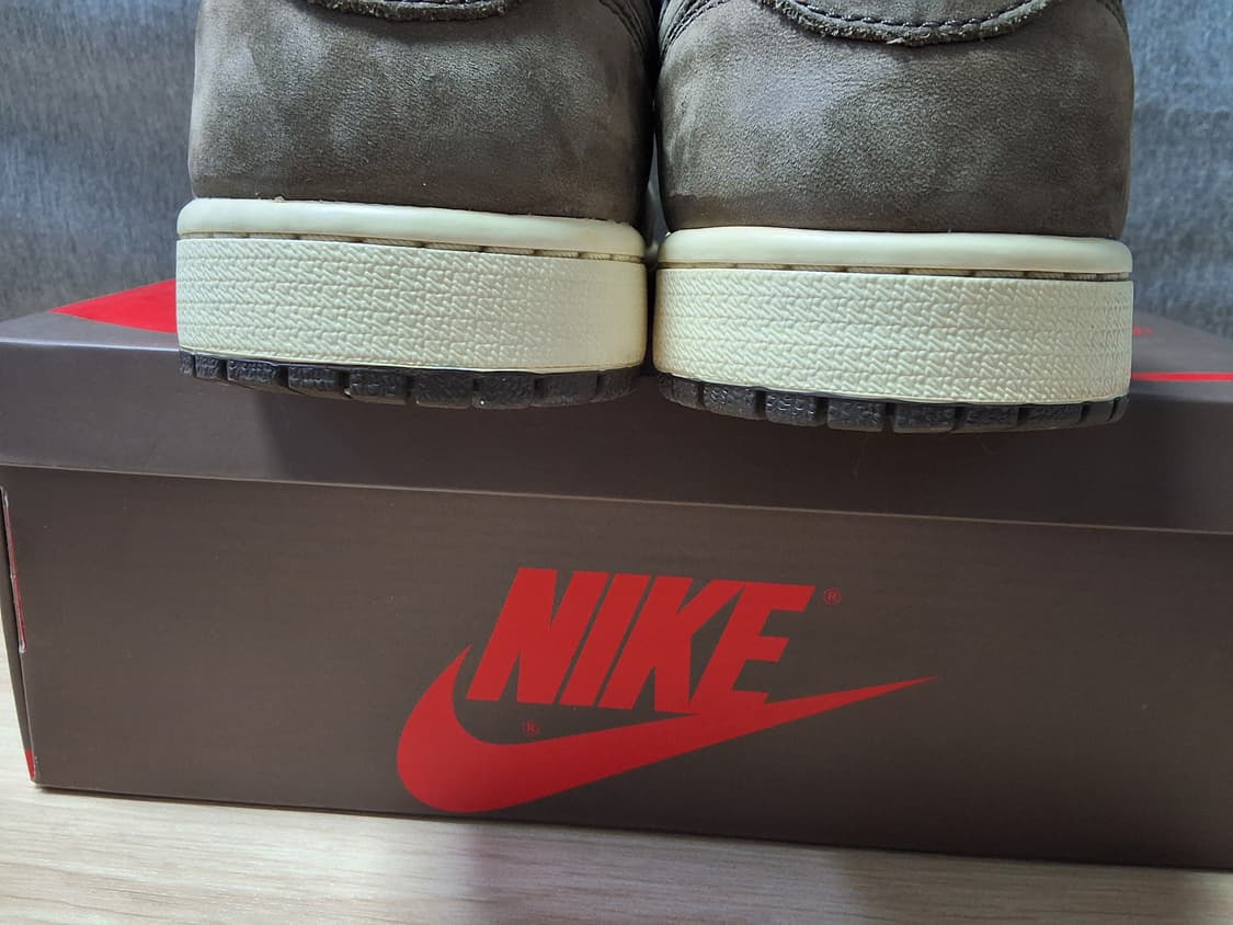 나이키 트래비스 스캇 다크모카 OG SP 상품이미지4