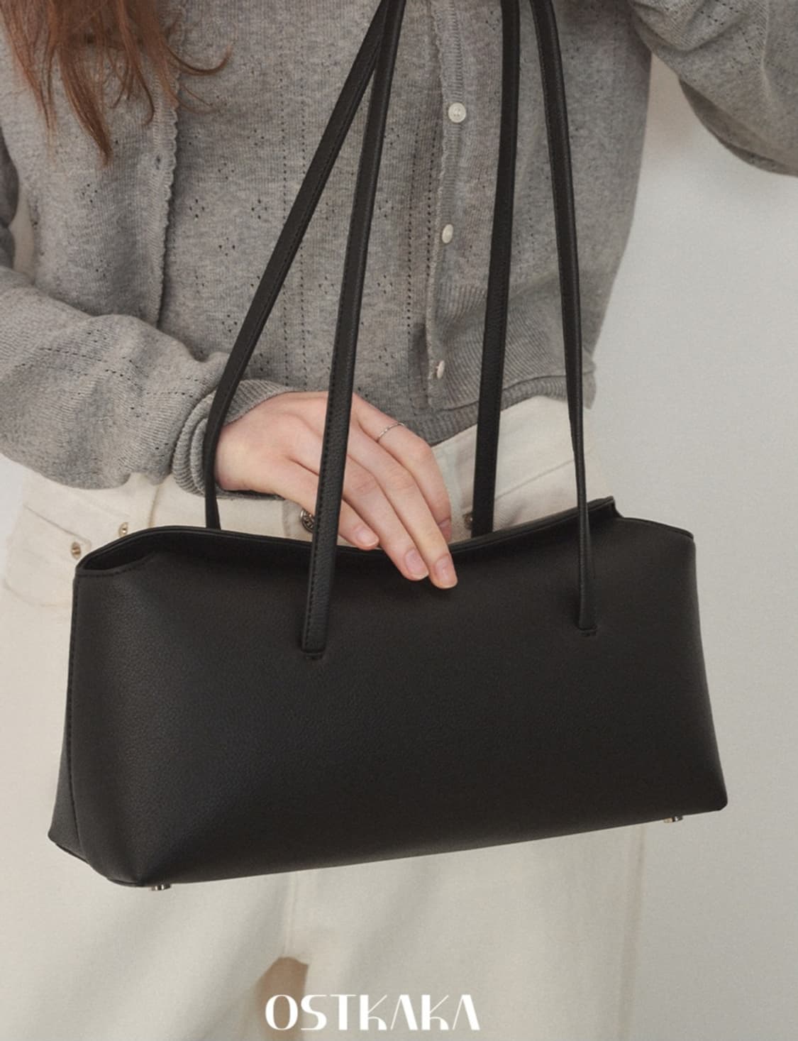 새상품 오스트카카 페블 숄더 블랙 상품이미지1