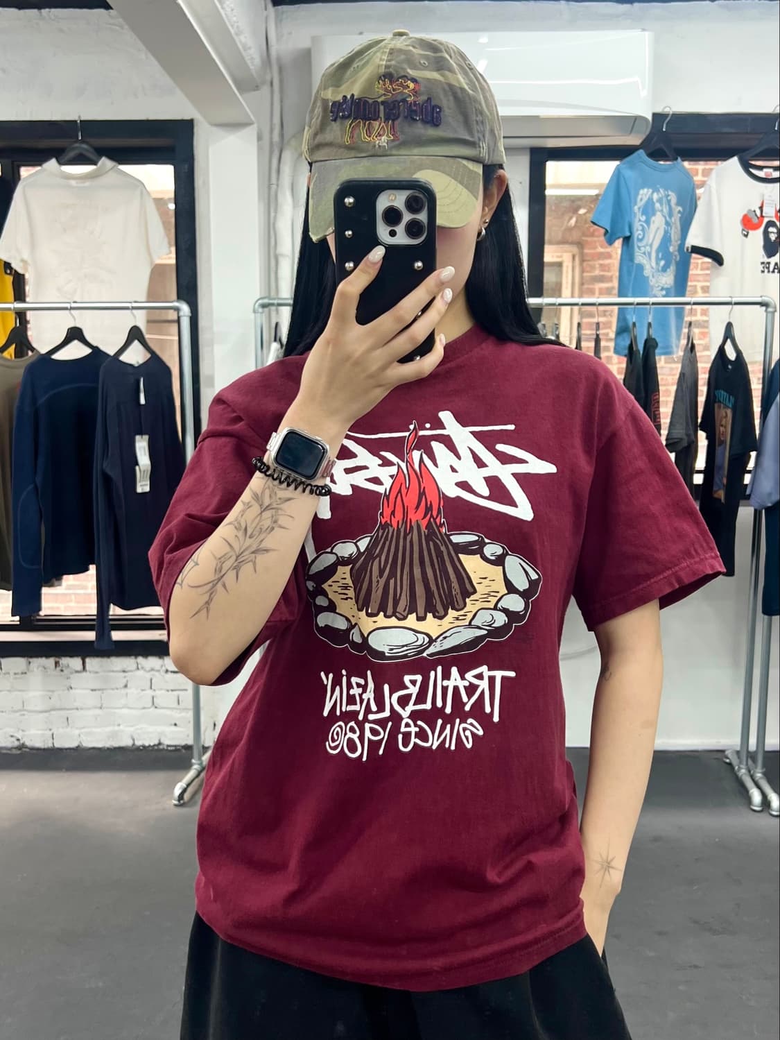 스투시 00s Trail Blazin 버건디 티셔츠 상품이미지2