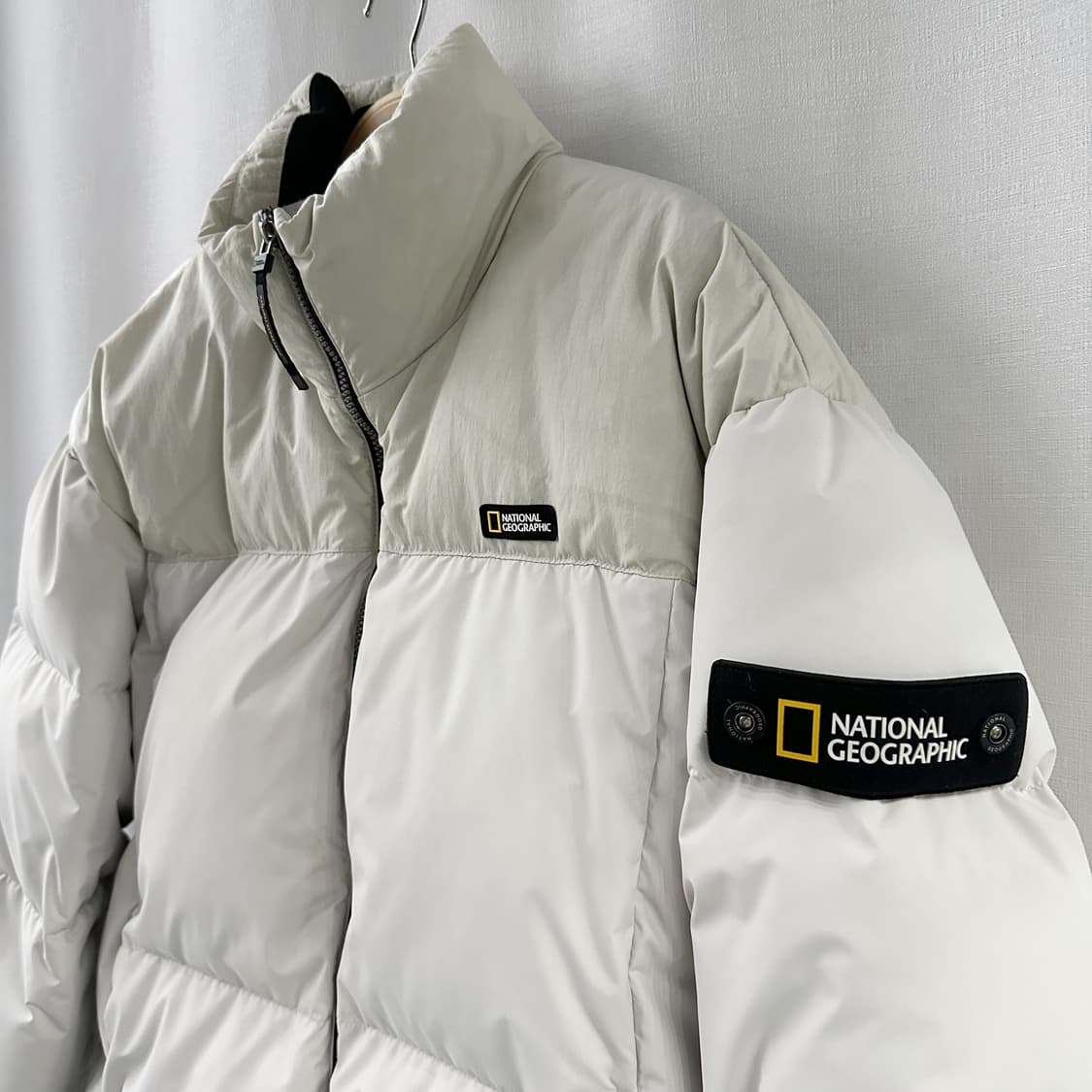 내셔널 지오그래픽 와펜 다운 패딩 라이트 그레이 S 상품이미지9