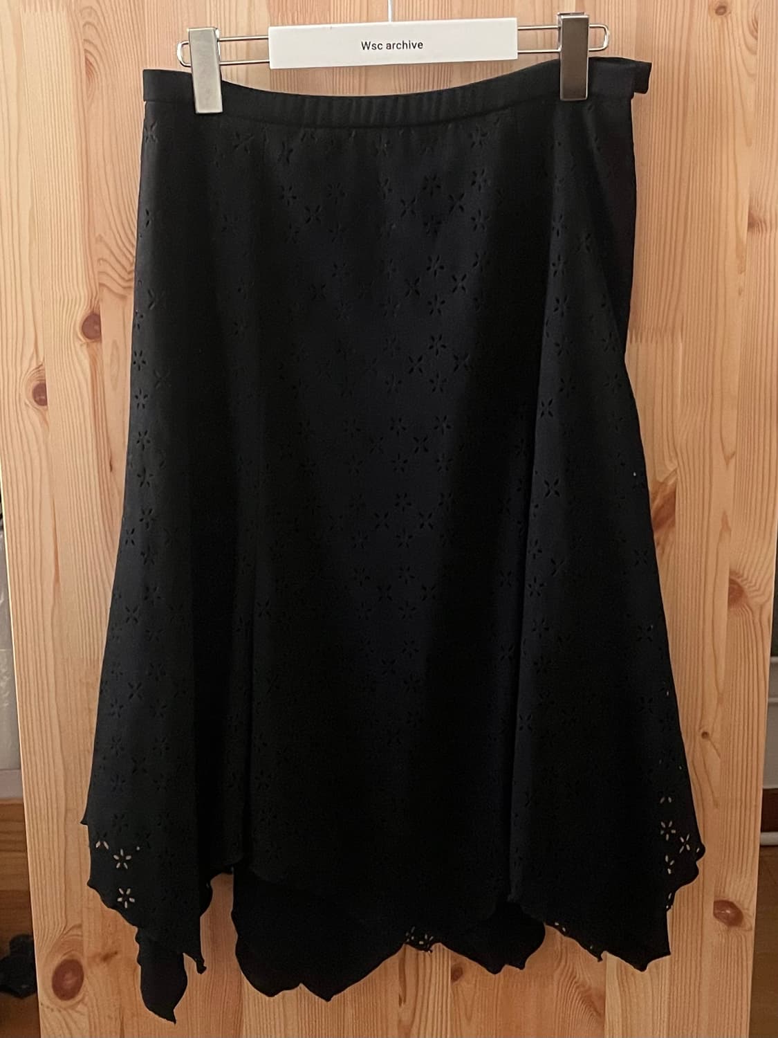 ATELIER CANBAS 빈티지 블랙 펀칭 미디스커트 상품이미지1