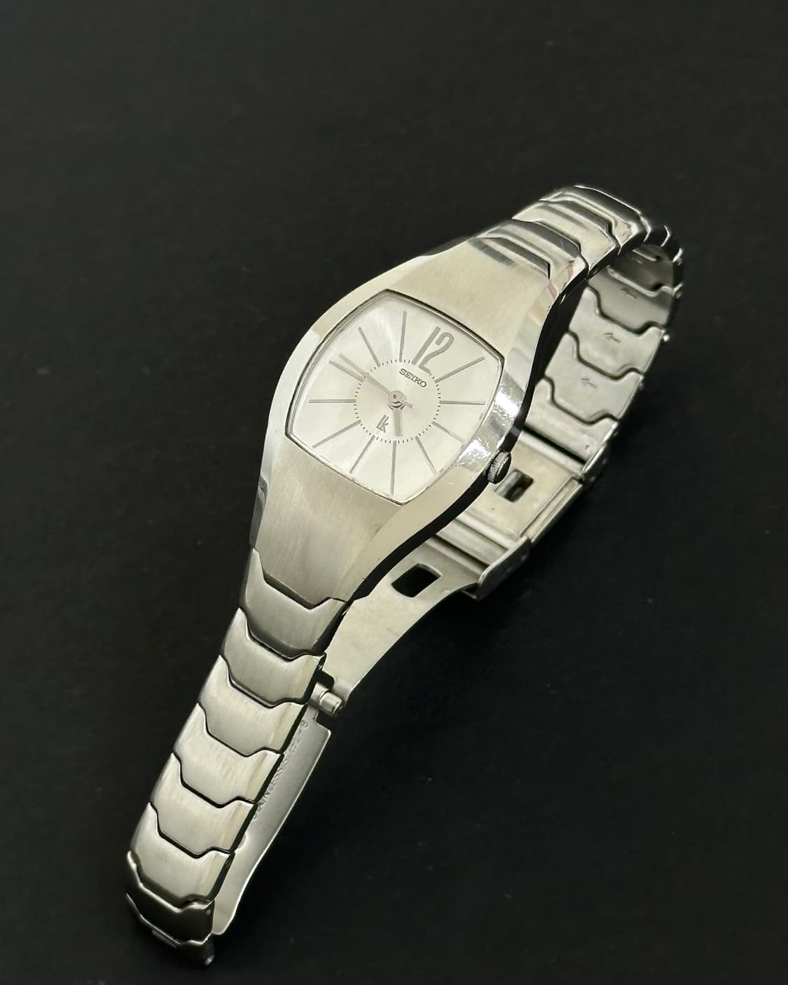 세이코 루키아 화이트 다이얼 쿼츠 시계 상품이미지4