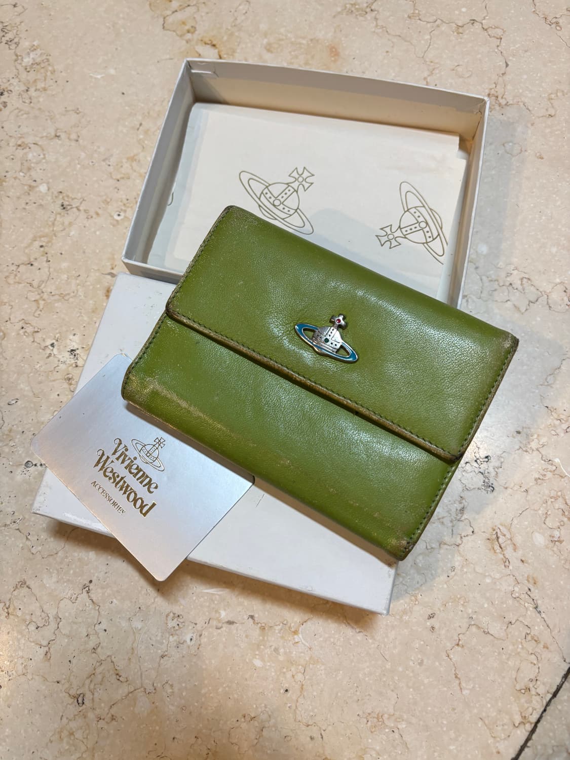 비비안웨스트 빈티지 올리브 카드지갑🫒🫒 상품이미지1