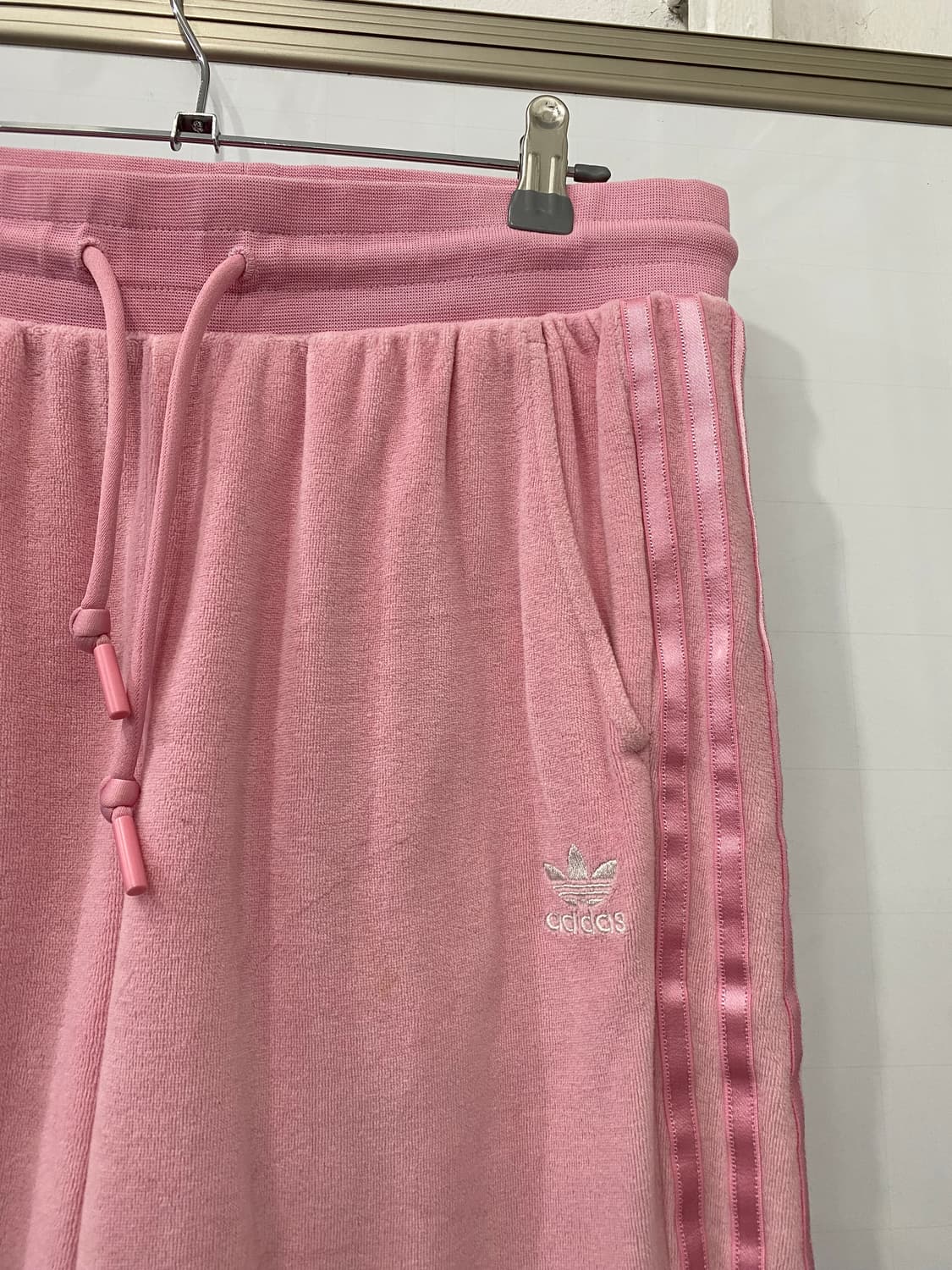 아디다스 오리지날 벨벳 조거팬츠 (M) 상품이미지3