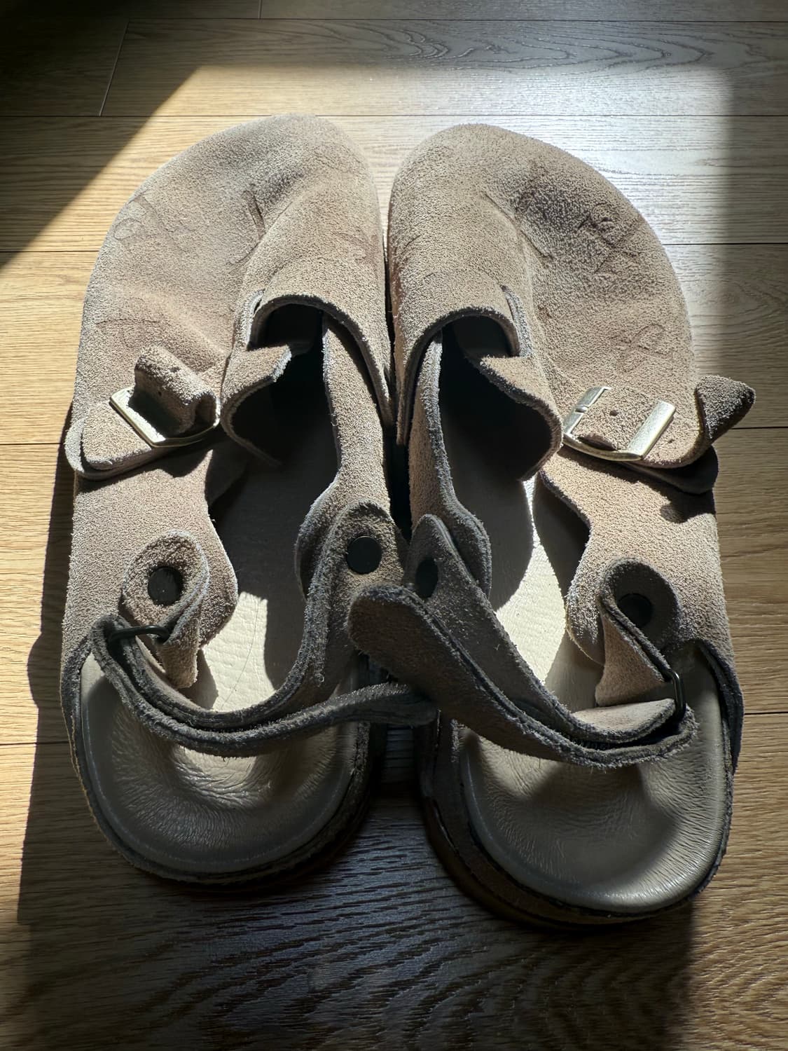 [4] 폴리테루 심볼릭 슬라이드 슬리퍼 상품이미지2