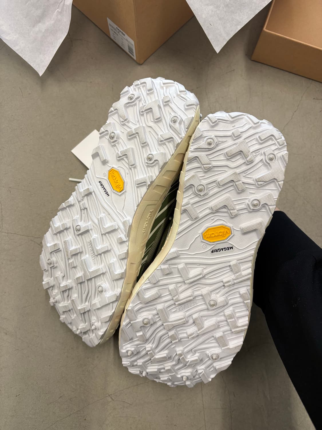 노다 001 글리치 287.5  상품이미지8