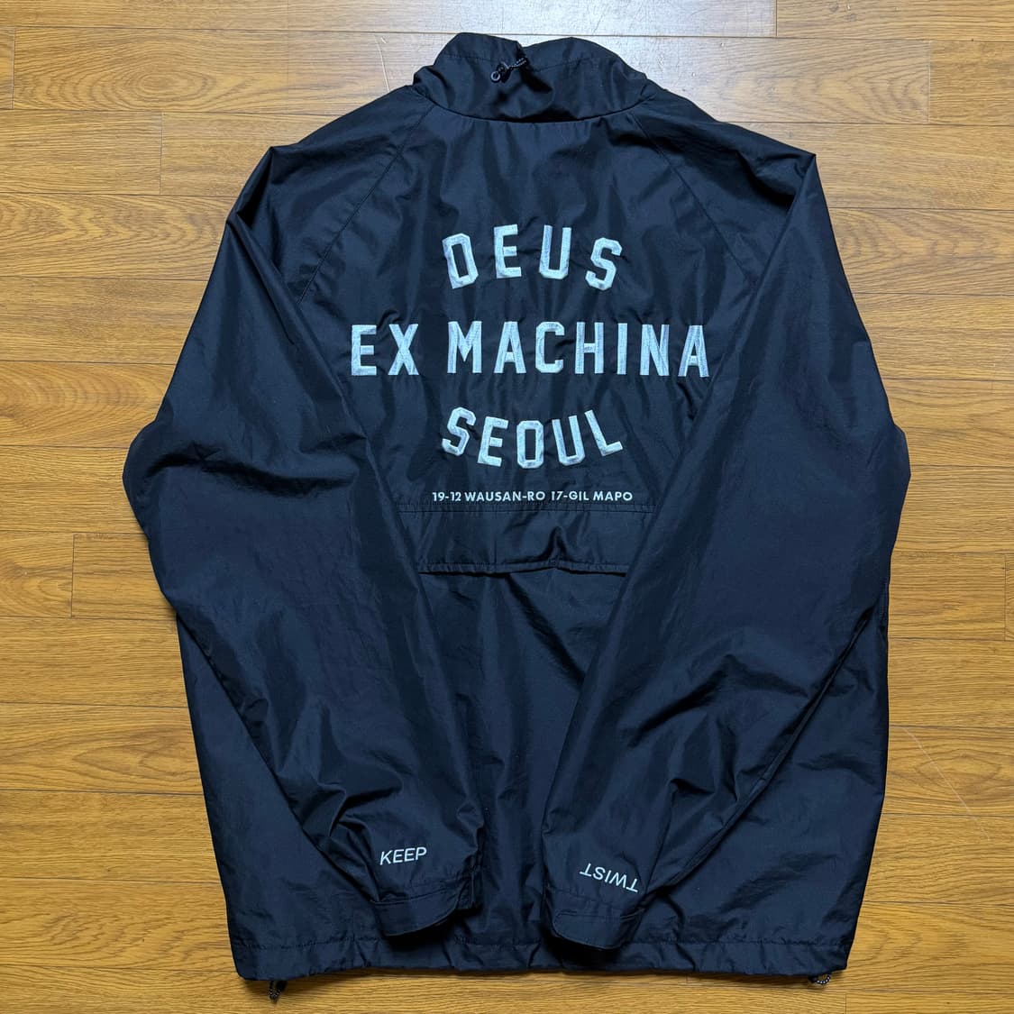 데우엑스마키나 바람막이 XL 상품이미지3