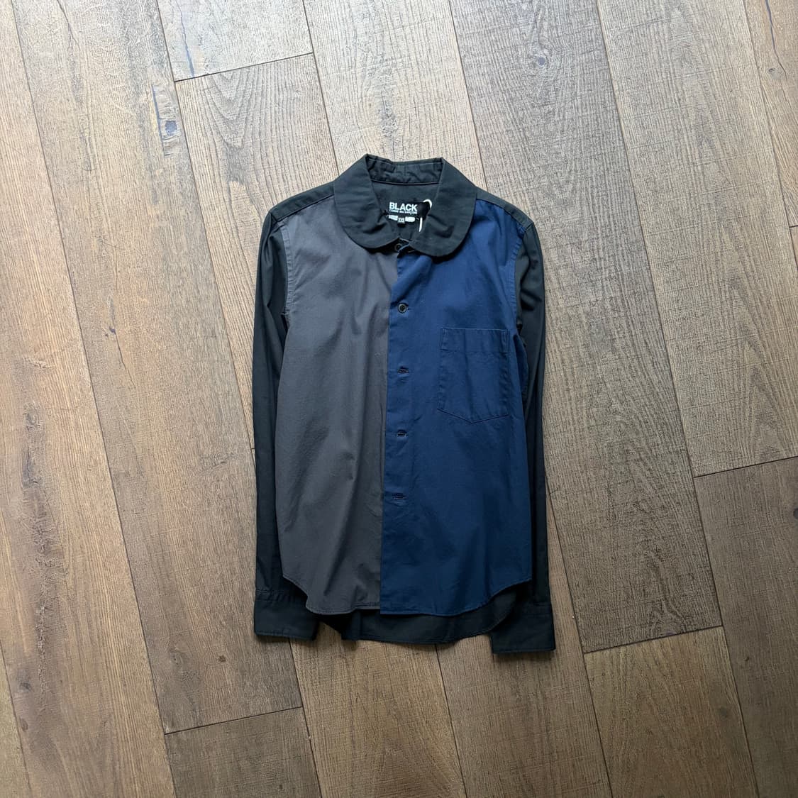 Bicolor Round Collar Blouse 상품이미지1