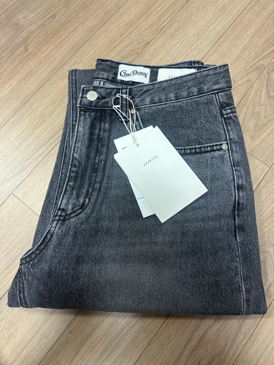 [새상품] 셔터 퍼스트에디션 데님 블리치드 그레이 M 상품이미지1