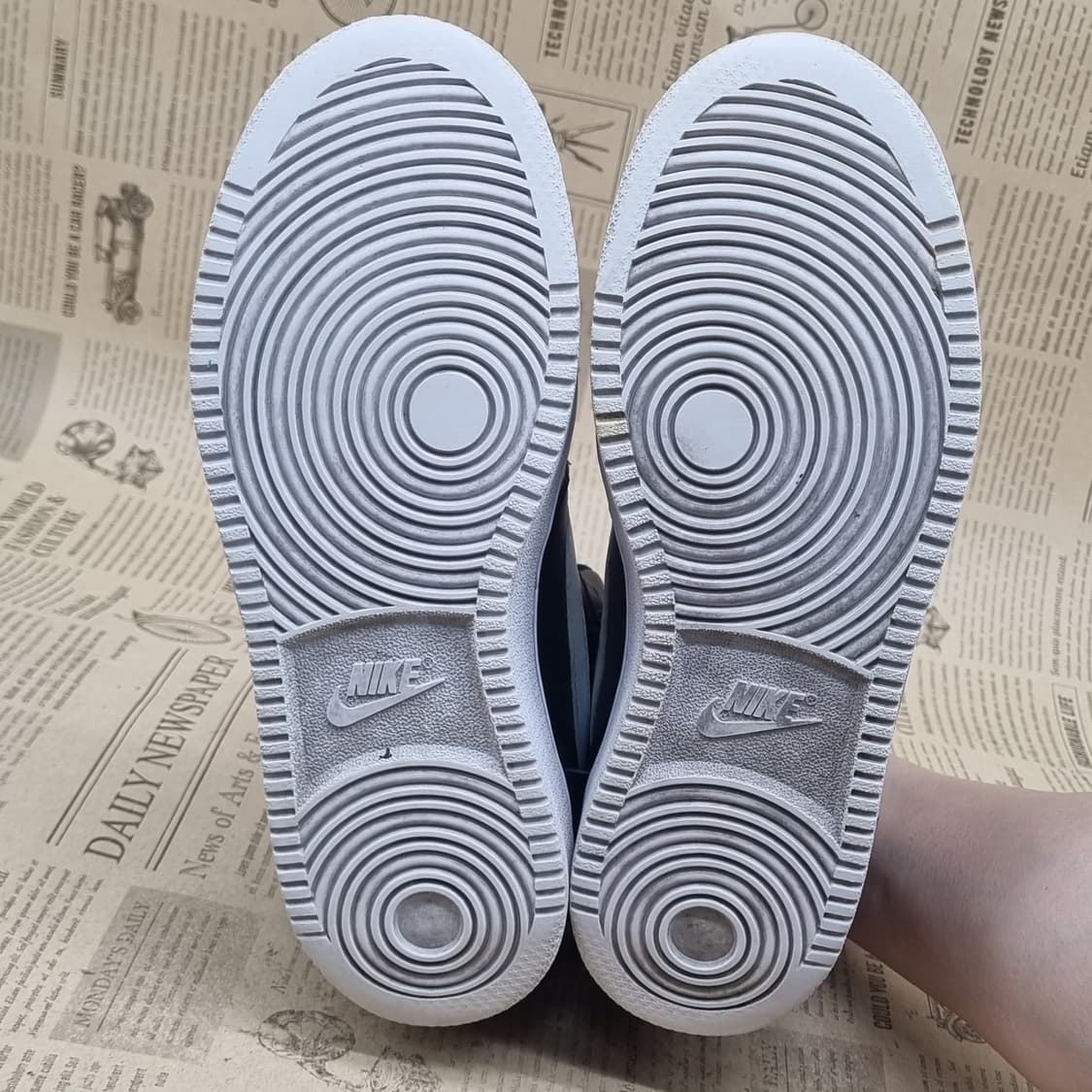 나이키 에버논 미드 스니커즈245 상품이미지3