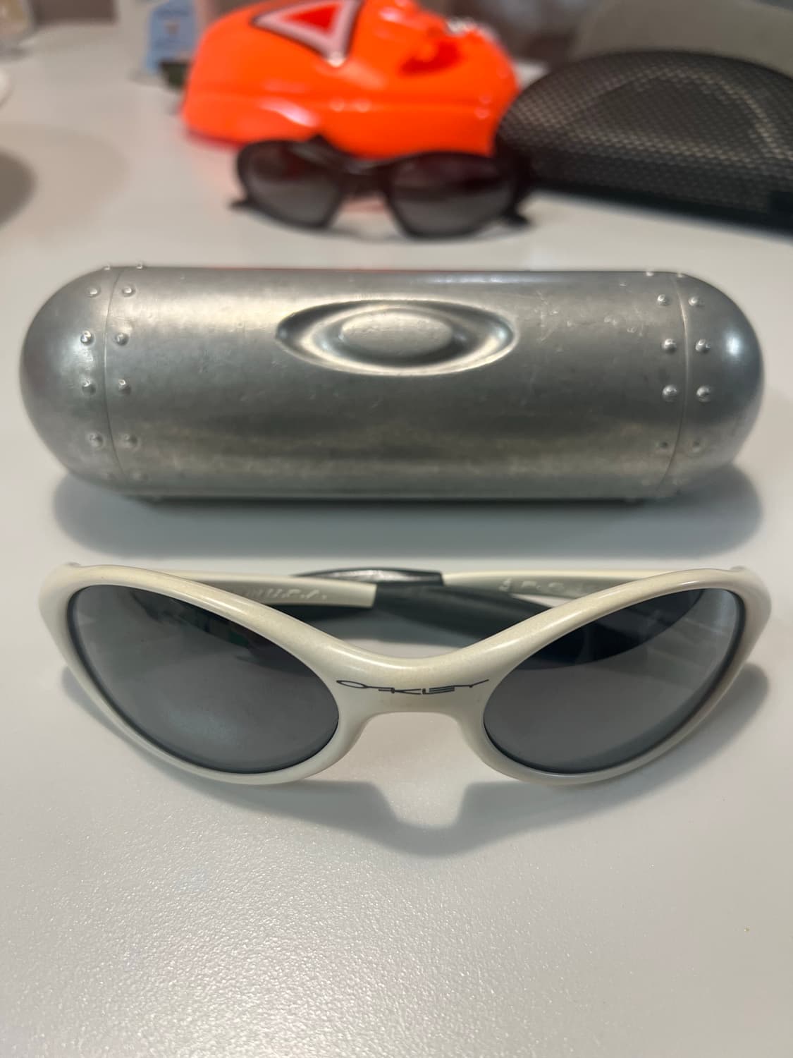 oakley 오클리 빈티지 아이자켓 1.0 1999 펄화이트 상품이미지1