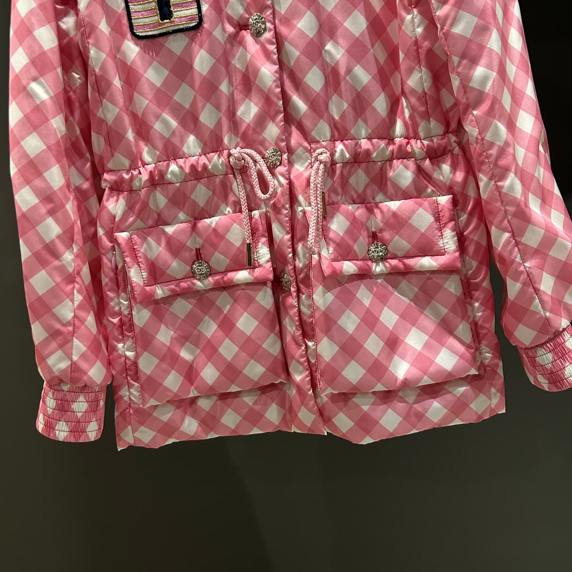 샤넬 23P 크루즈 스팽글 패치 자켓 상품이미지8