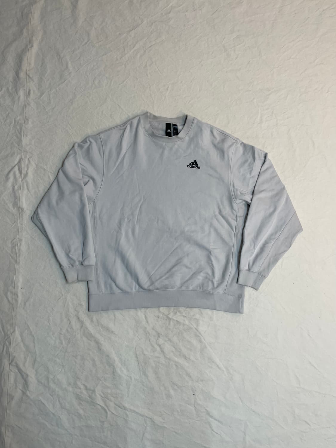 아디디스 맨투맨 상품이미지1