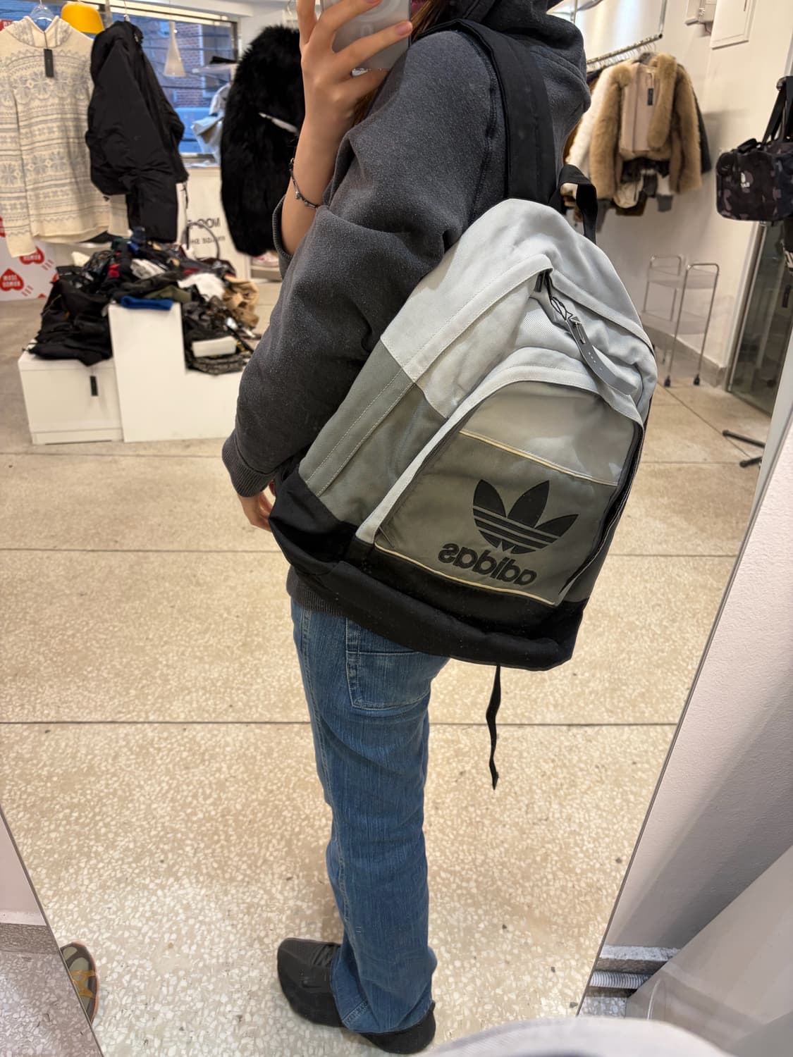 Adidas Originals Grey Logo Backpack 상품이미지1
