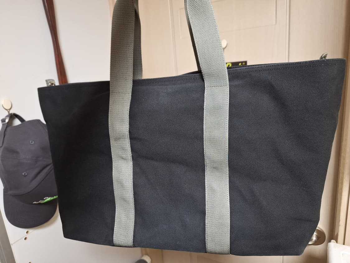 프라다 나일론 토드백 판매합니다 상품이미지2