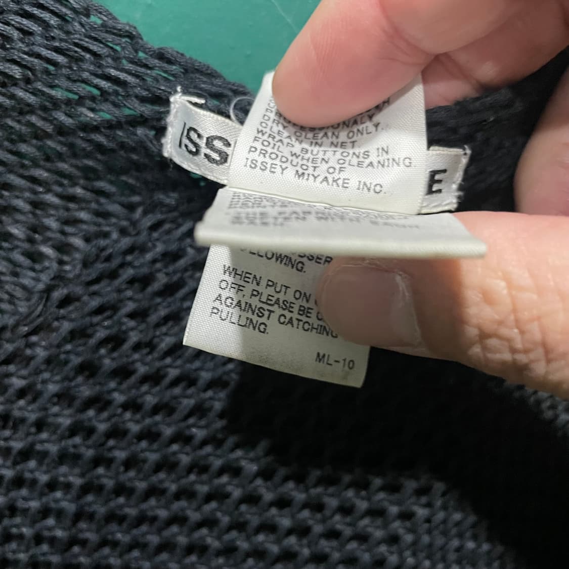 이세이미야케 니트 가디건 블랙 상품이미지4