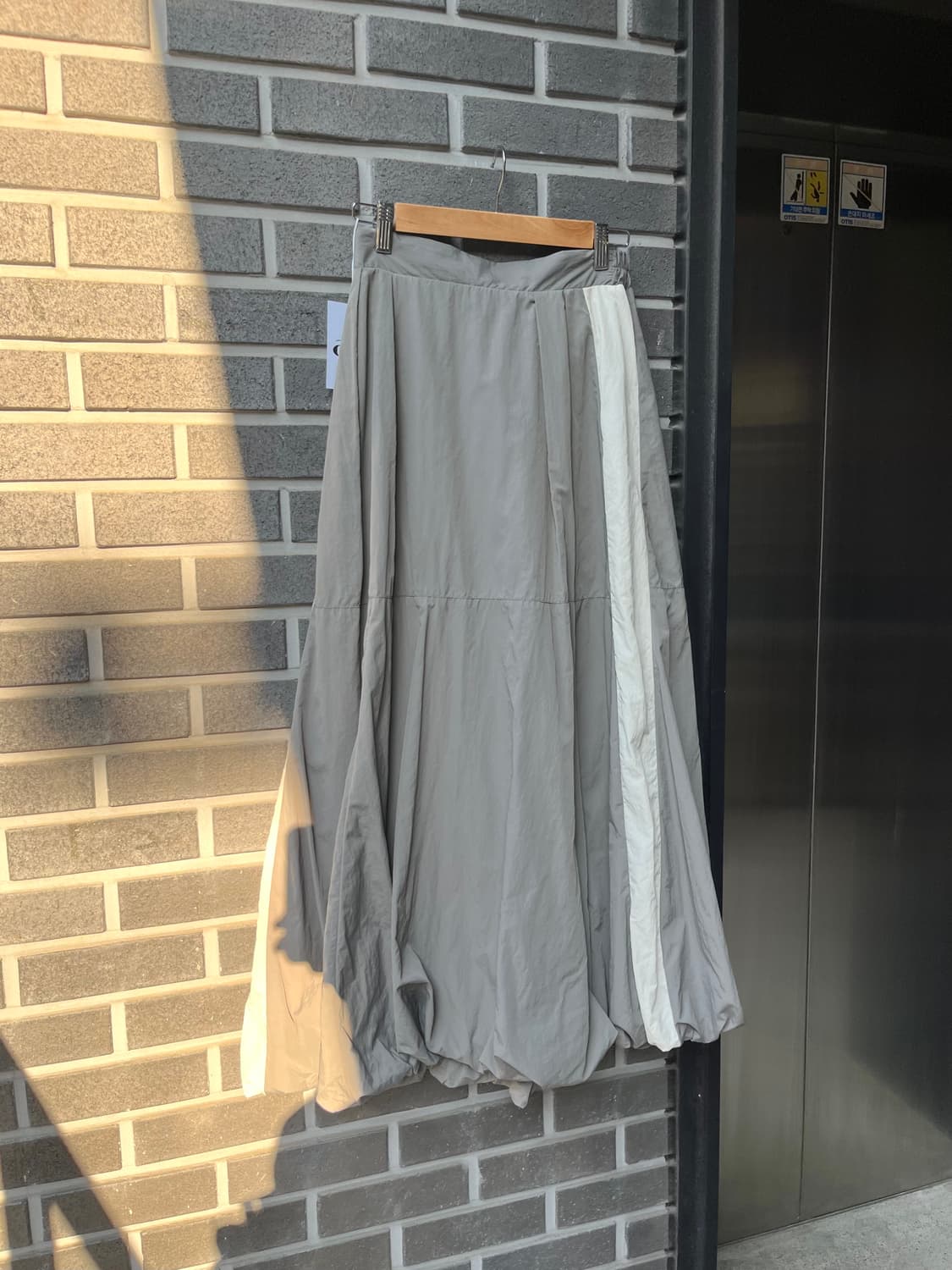 롱 벌룬 스커트 그레이 상품이미지1