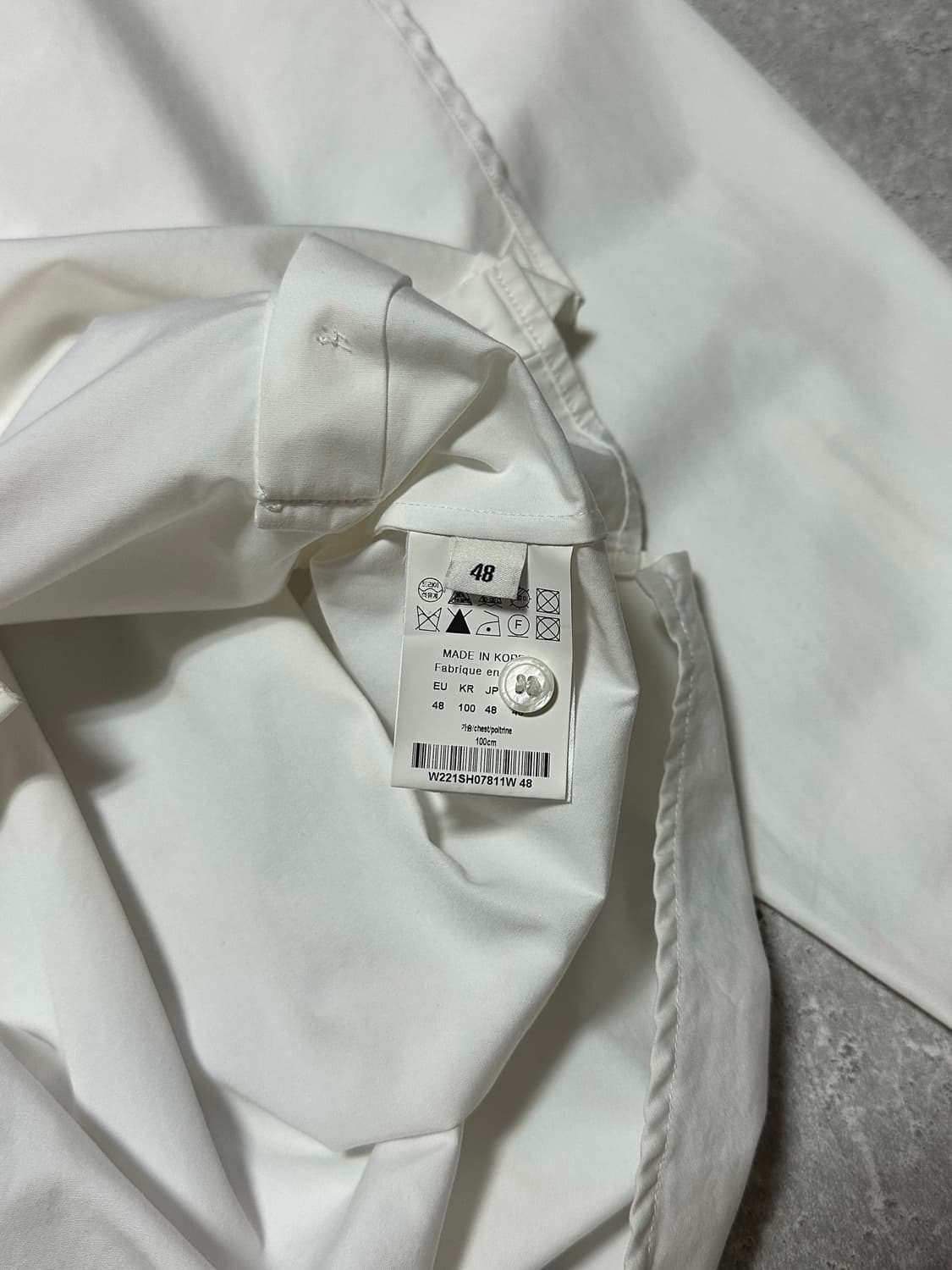 우영미 22ss 백로고 화이트 셔츠 상품이미지6