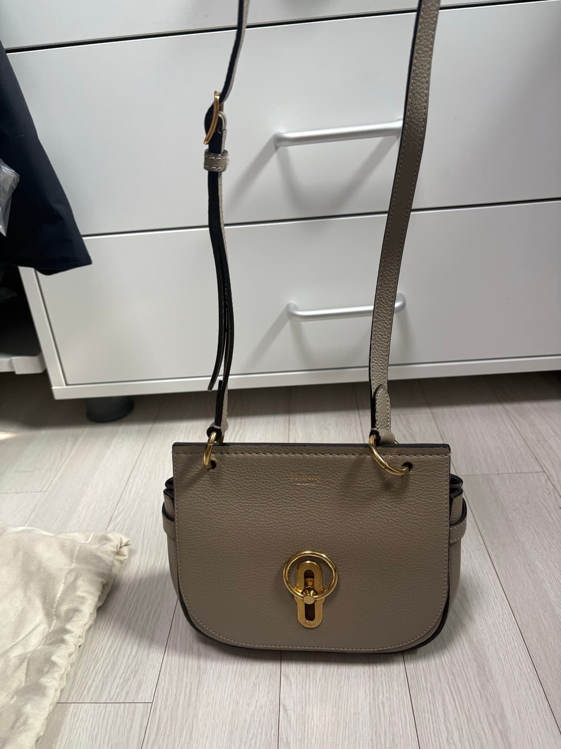 멀버리 앰벌리사첼백 스몰 그레이 상품이미지2