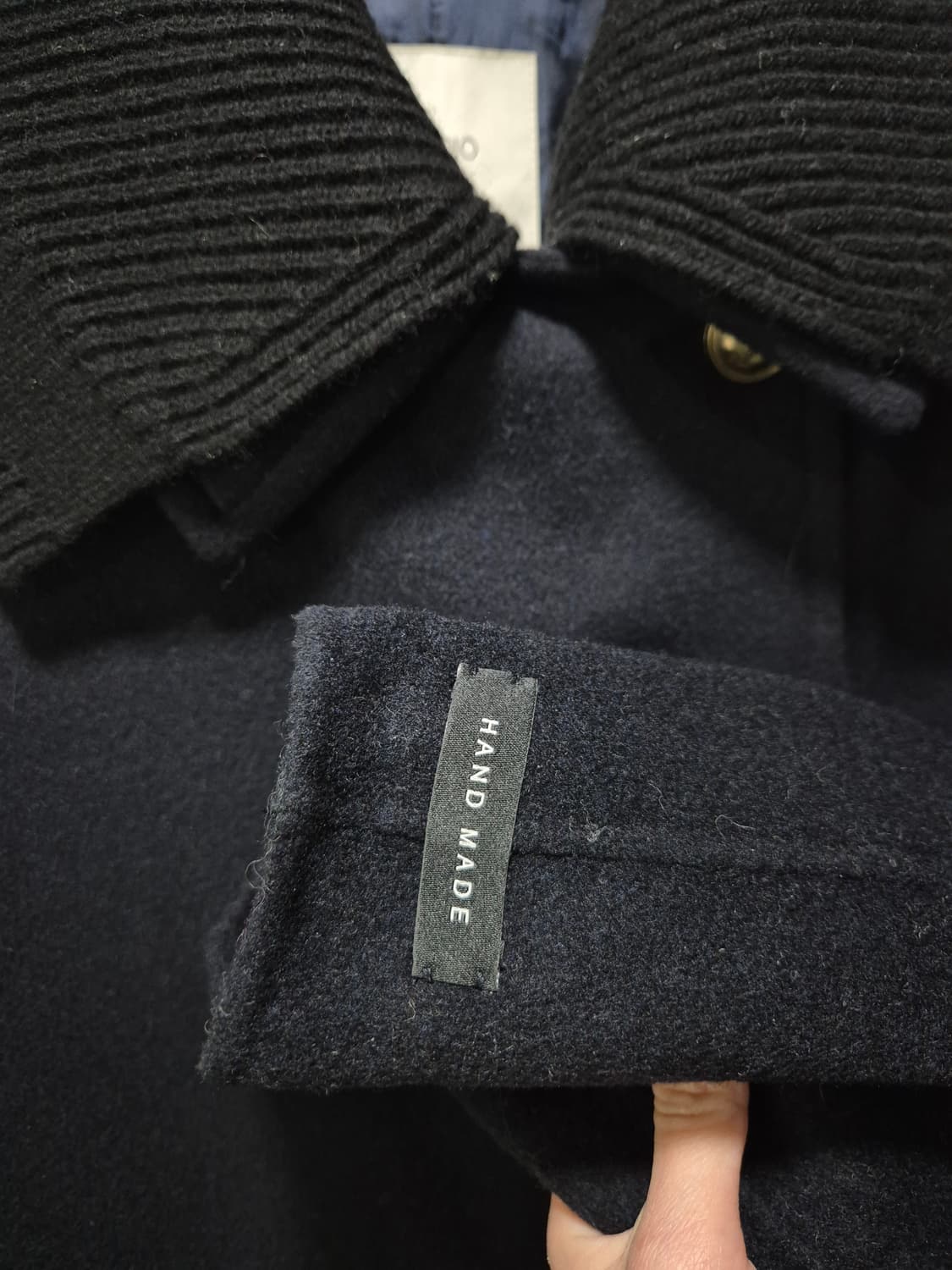 스튜디오럭스. 다크네이비 핸드메이드 코트 상품이미지5