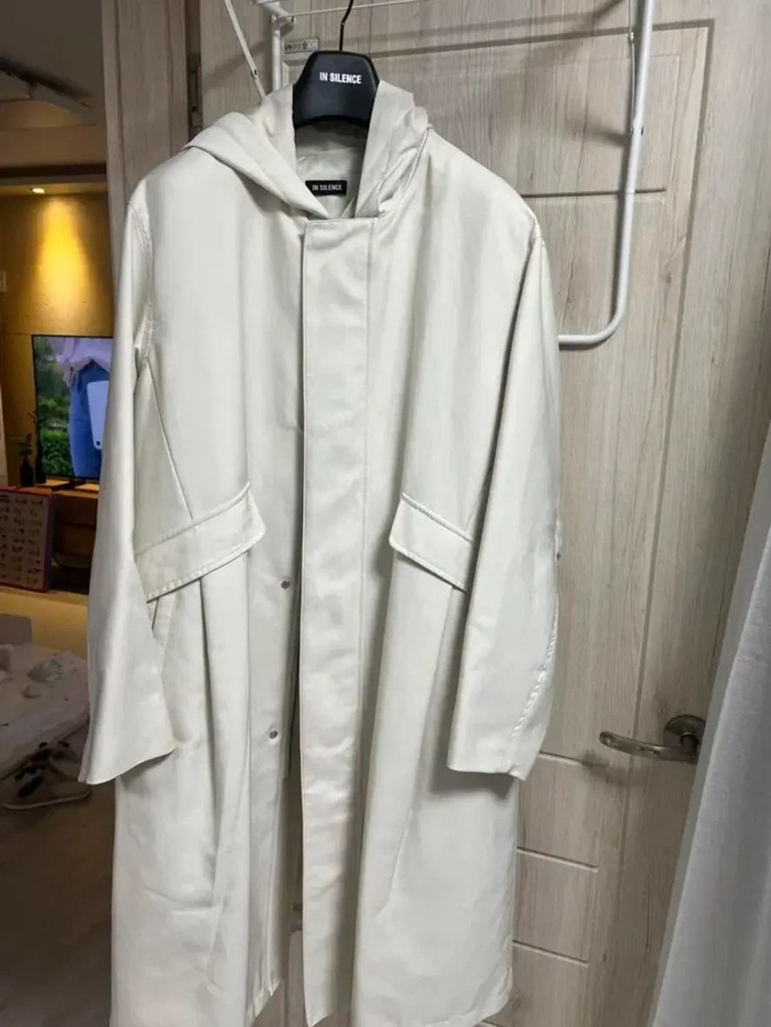 인사일런스 후드코트 상품이미지1