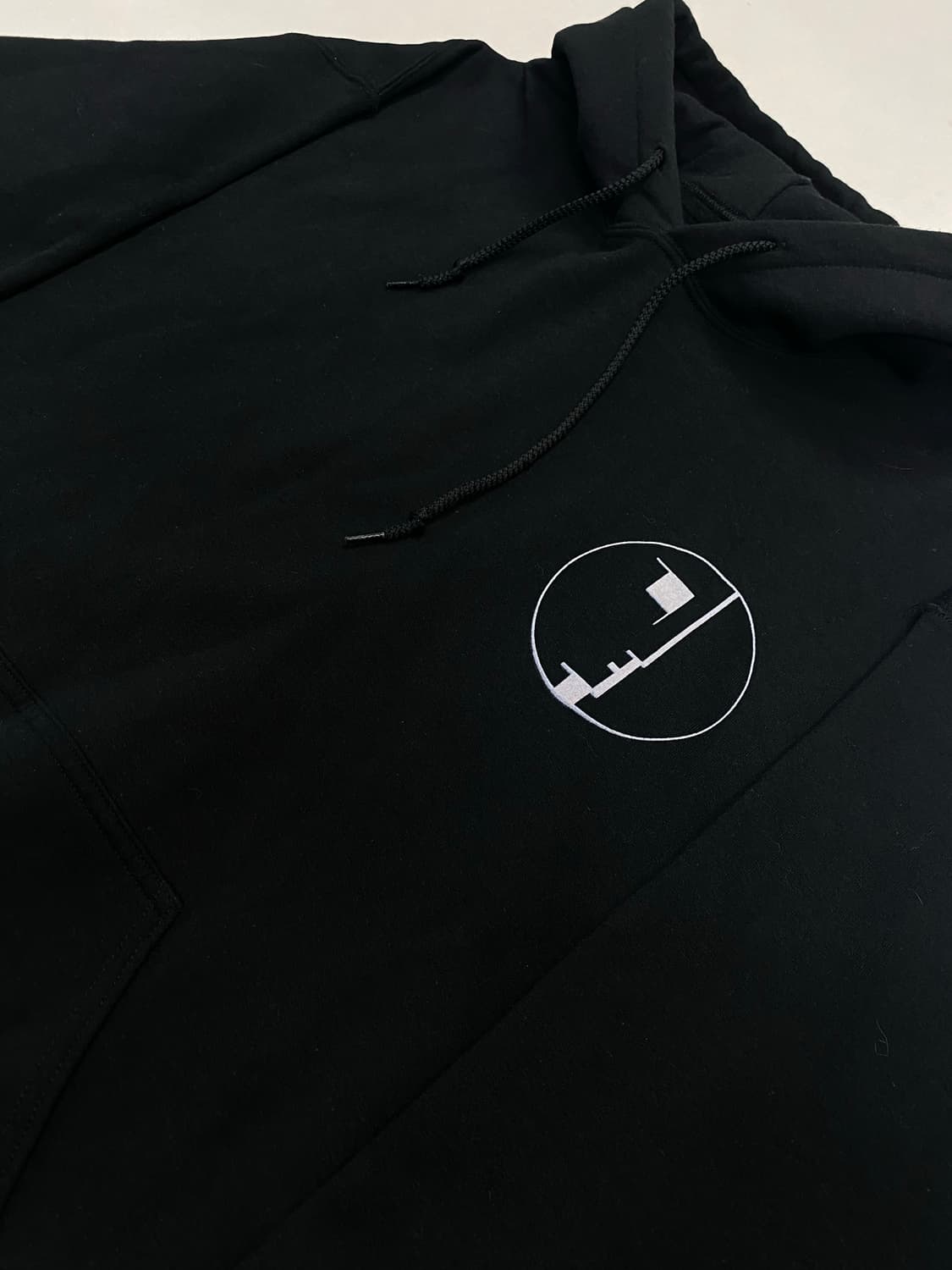 GILDAN(길단)1933 바우하우스 프린팅 후드티 상품이미지4