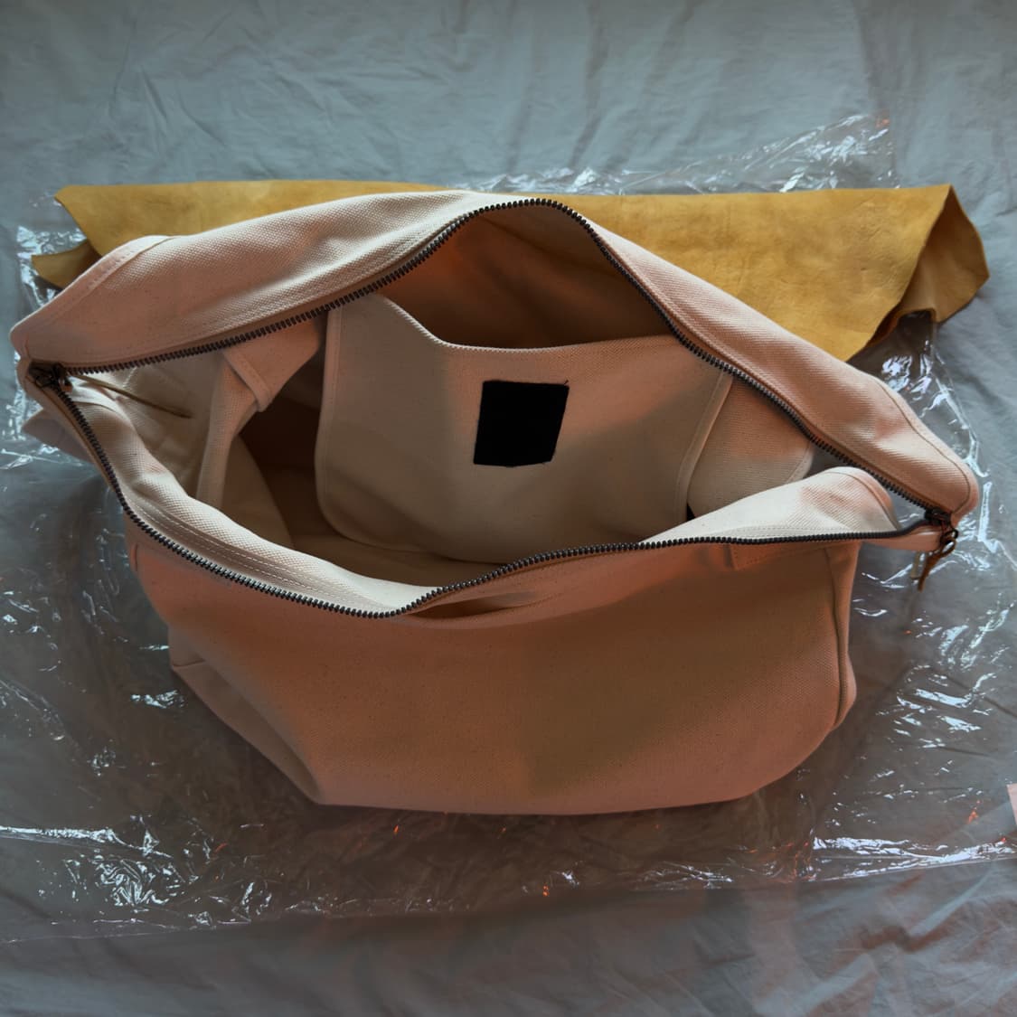 비즈빔 25AW I.C.T 하모니프로세스 UT 사첼 백 L 상품이미지4