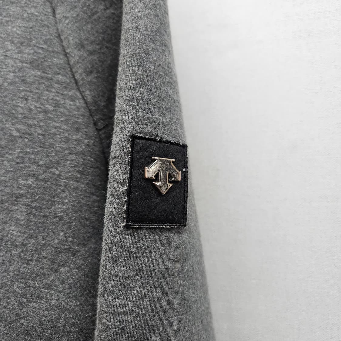 데상트 와펜 풀집업 후드집업 90(M) 상품이미지3