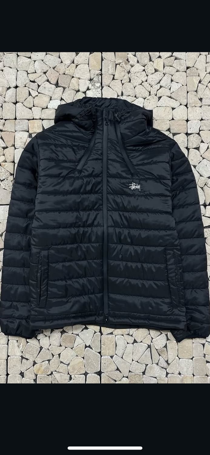 스투시 블랙 경량패딩 상품이미지1