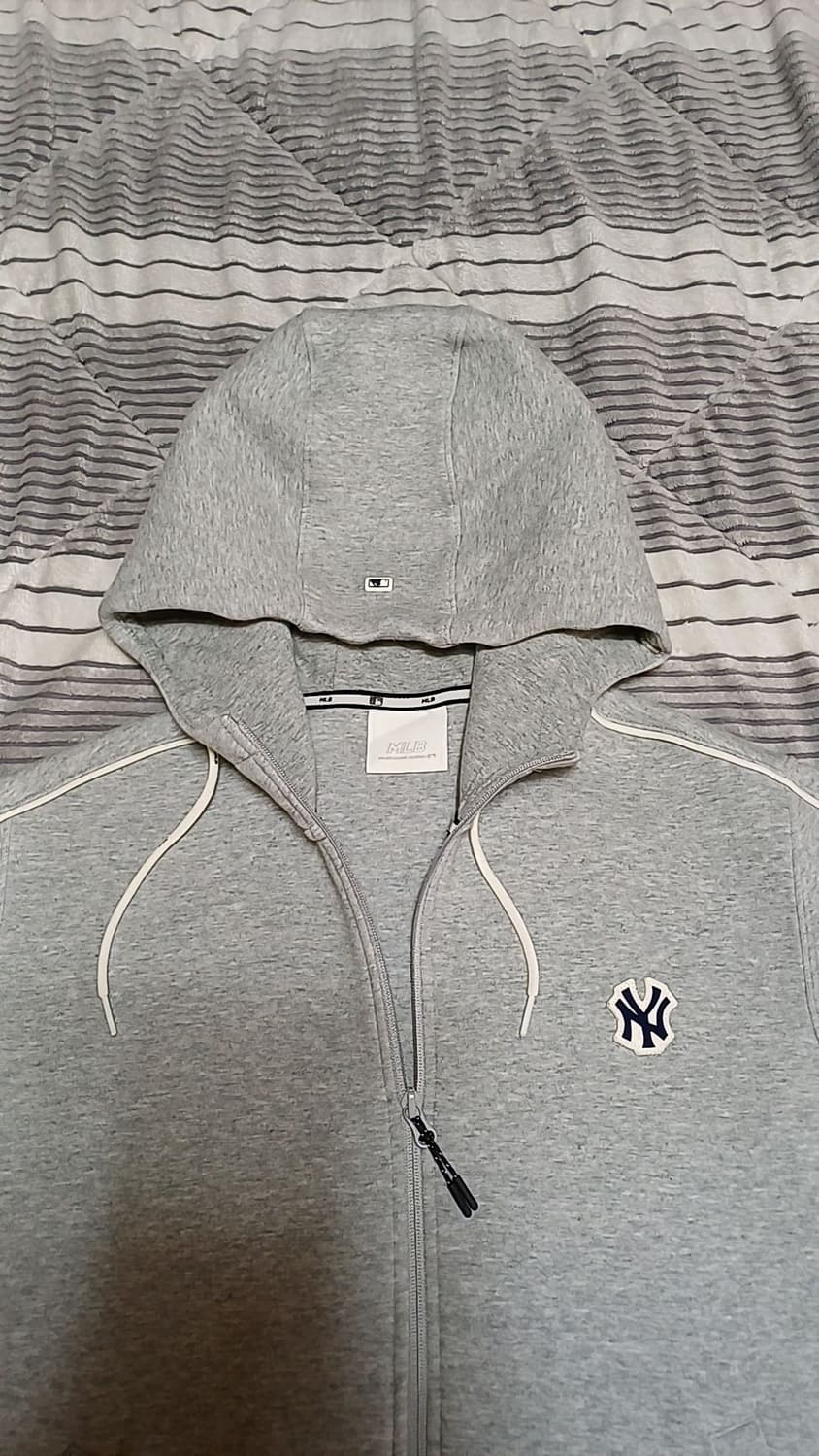 MLB 오버핏후드집업 90 여성55 가슴54 기장62 상품이미지3