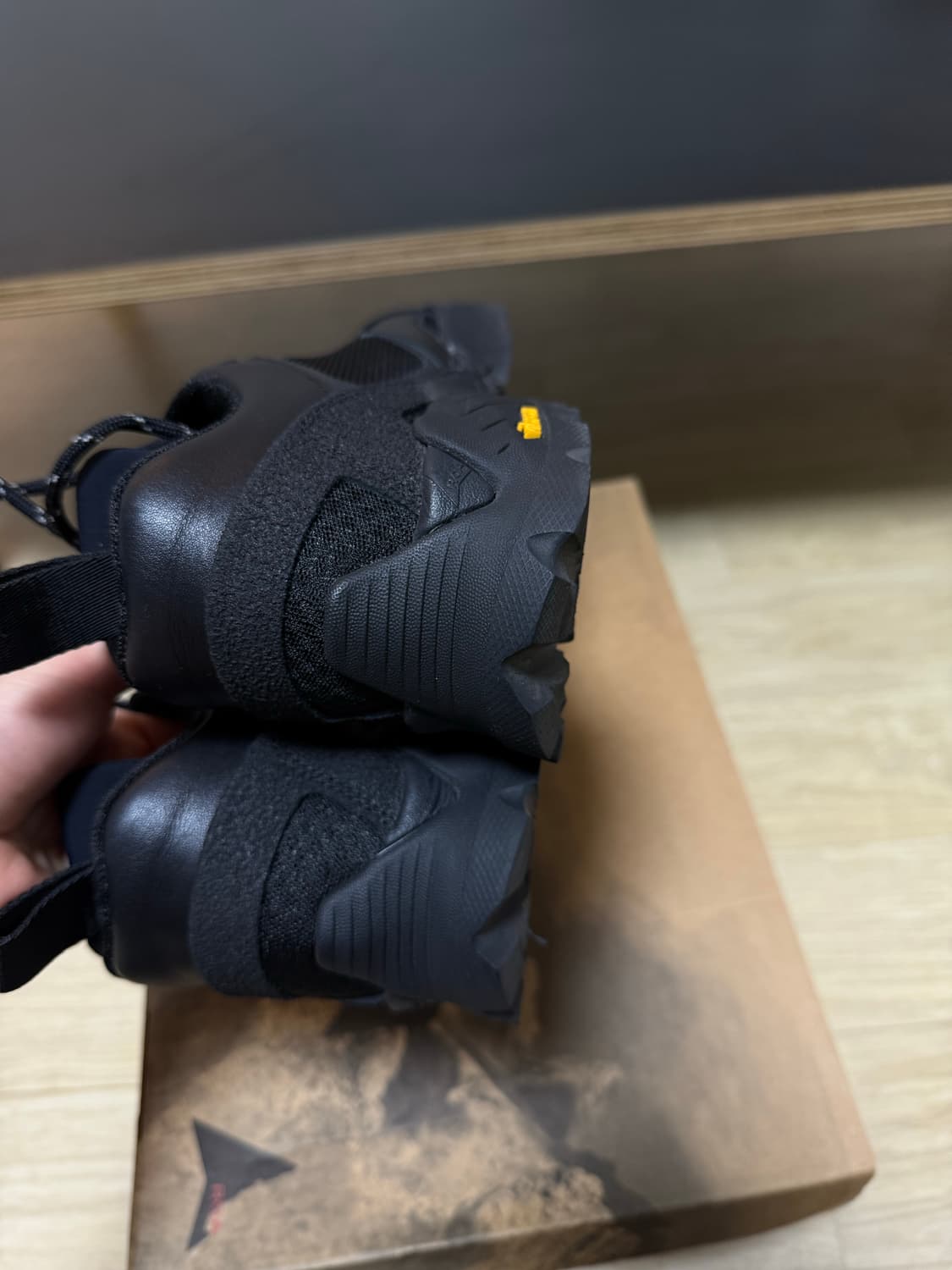 로아 하이킹 락파 블랙 37(235) 상품이미지2