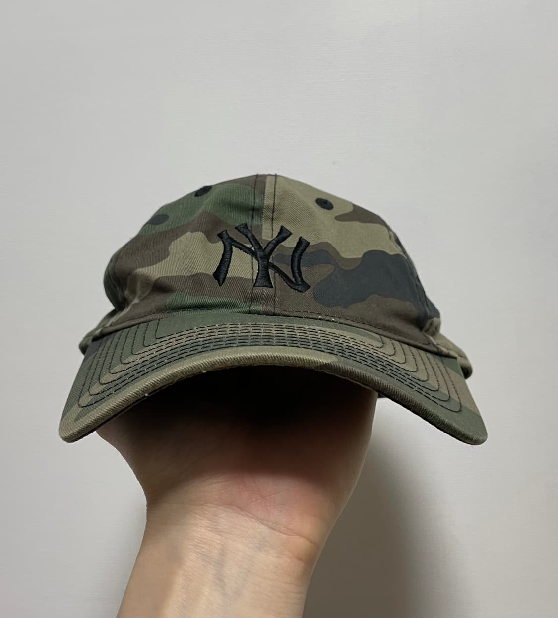 디스이즈네버댓X뉴에라 940 카모 상품이미지1