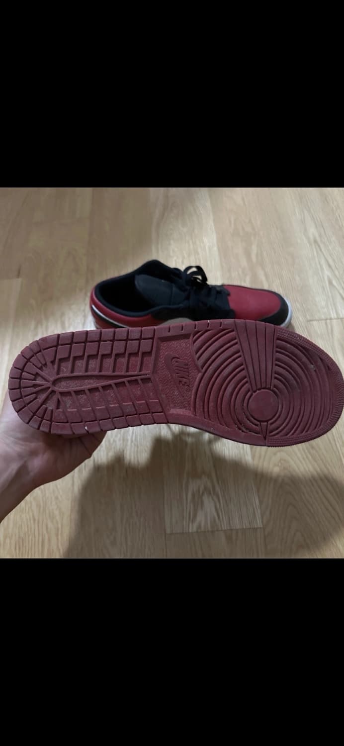 나이키 에어 조던1 로우 브레드 토 300mm 상품이미지3