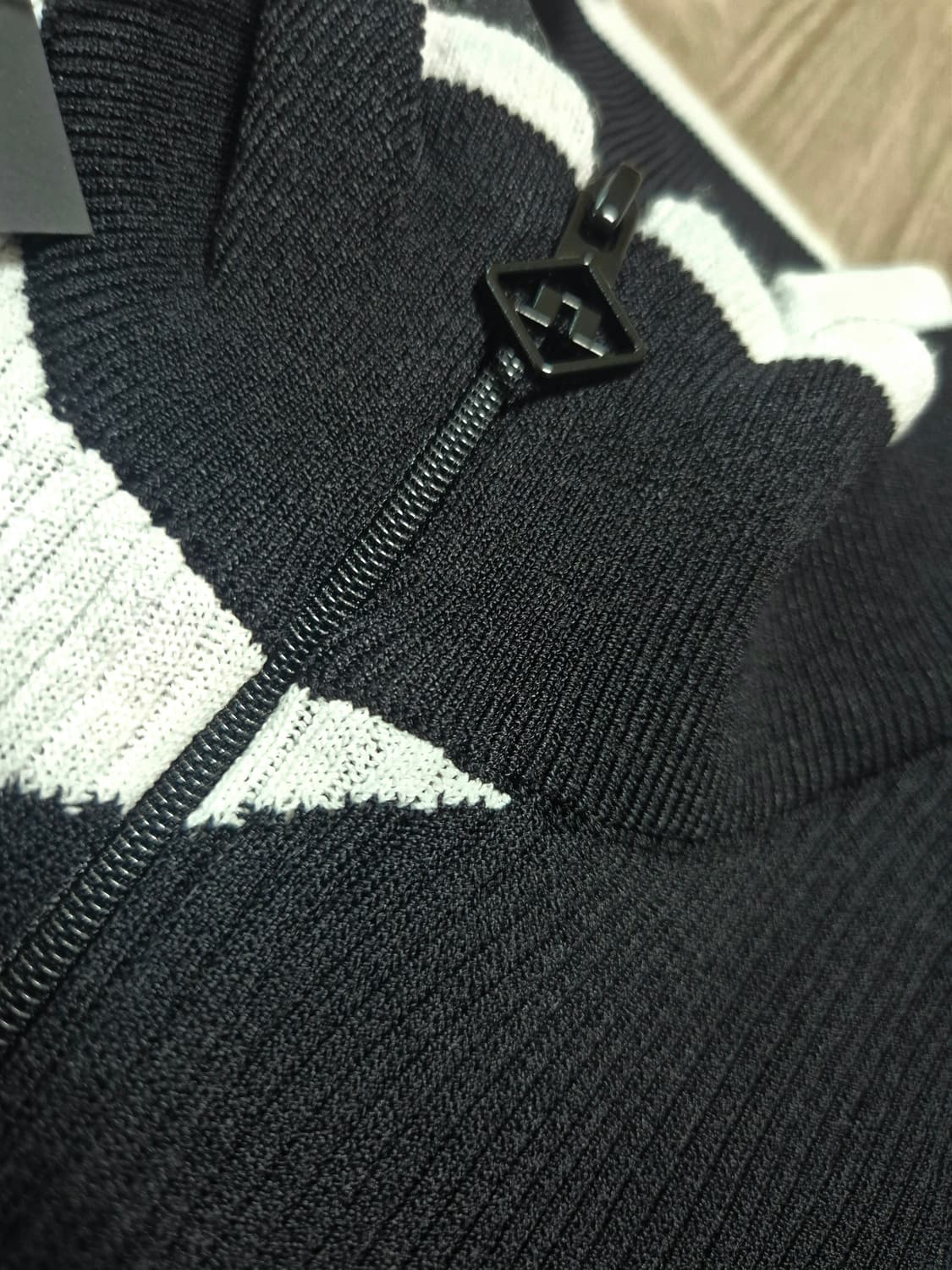 새상품)제이린드버그골프가디건 골프상의 상품이미지4