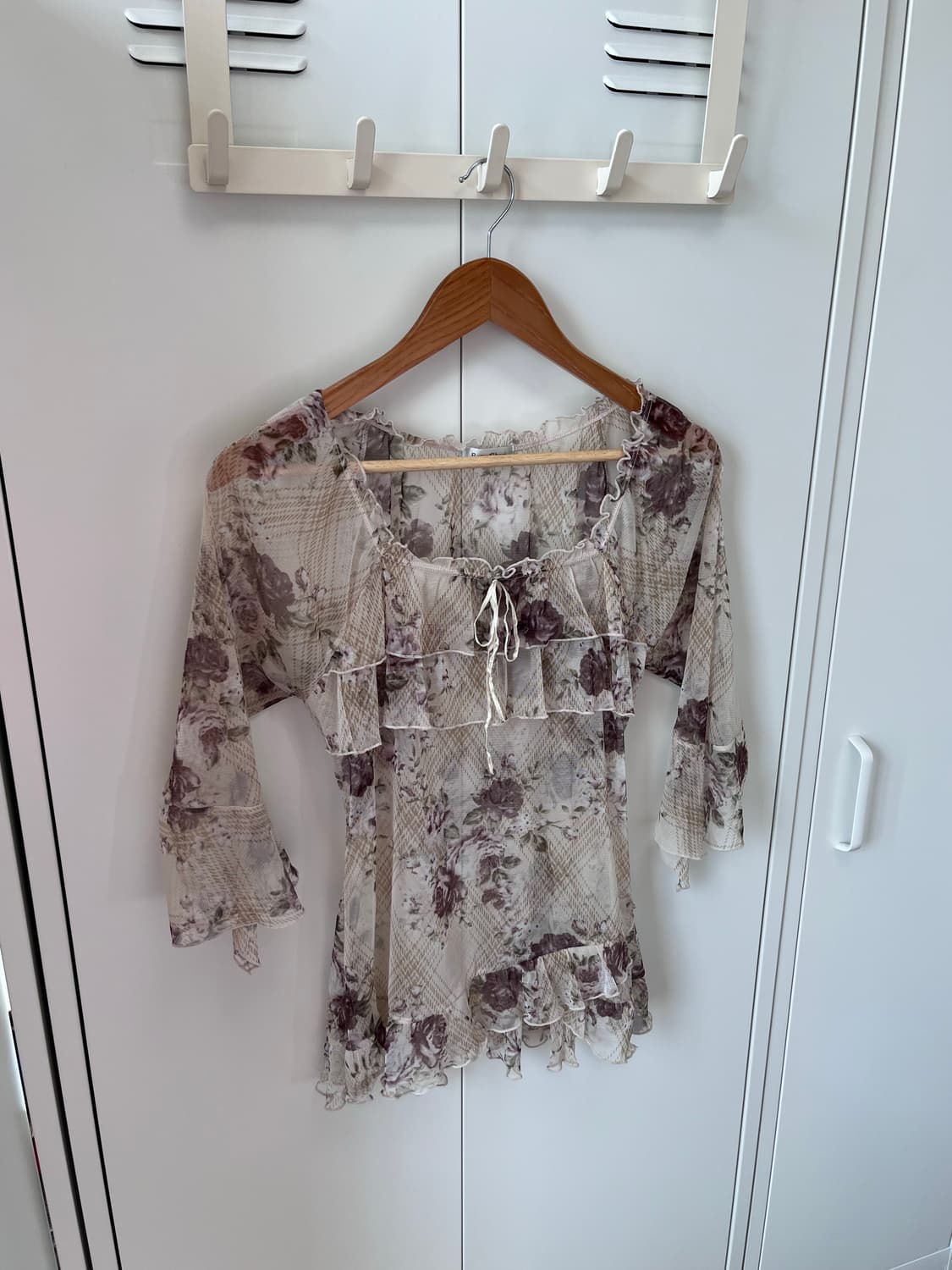 로사체리 Rosa cheri  장미 프릴 시스루 블라우스 상품이미지2