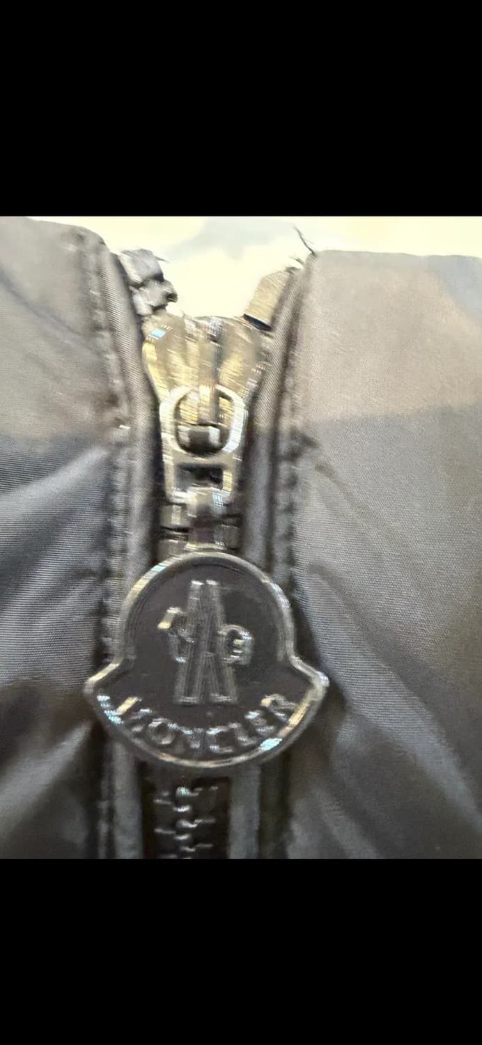 몽클레어 블랙 패딩 점퍼 상품이미지2