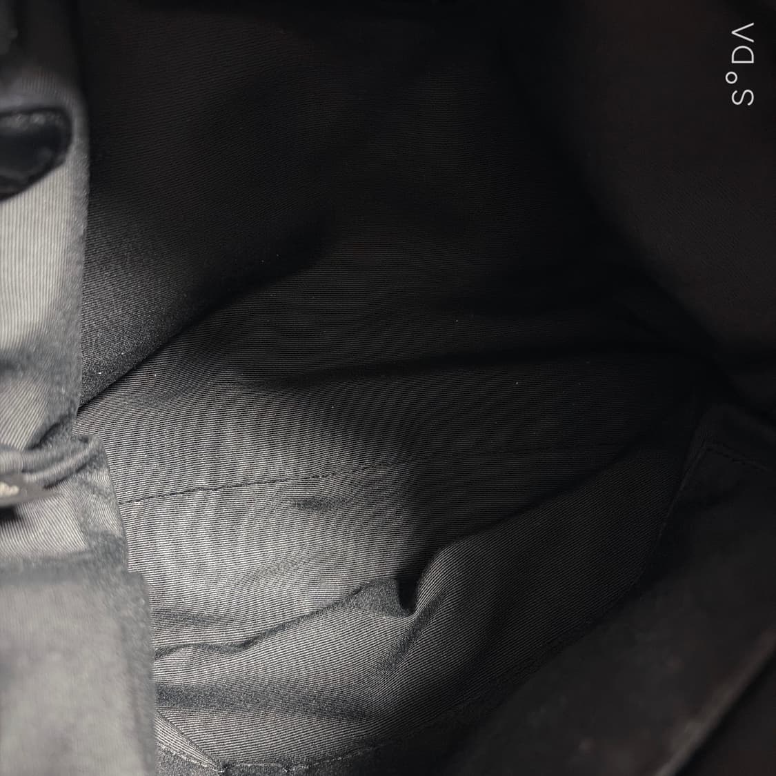 코치 시그니처 블랙 크로스백 상품이미지9