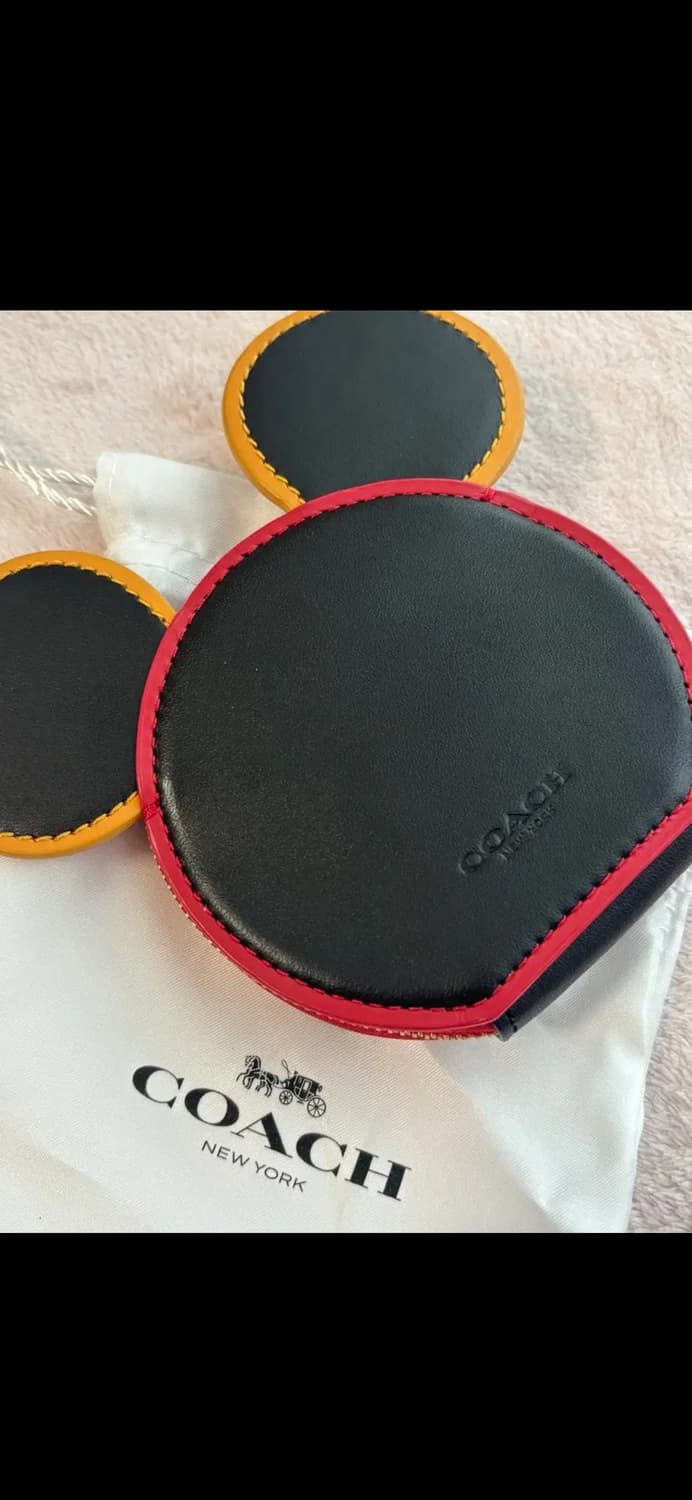 [새상품] 코치, 디즈니X키스해링 지갑 상품이미지1