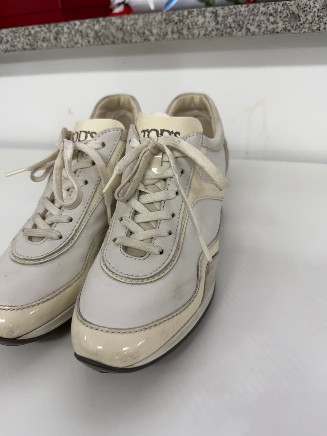 정품) TODS 토즈 여성 스니커즈 35 상품이미지3