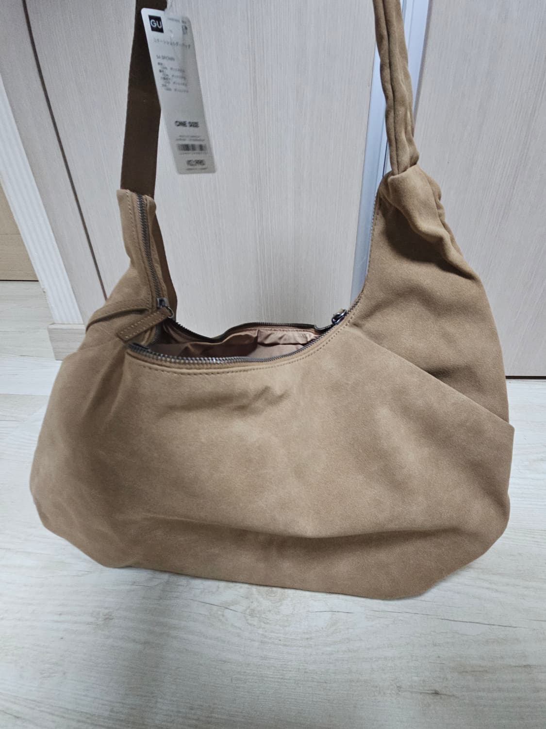 GU 코쿤백 브라운 상품이미지3