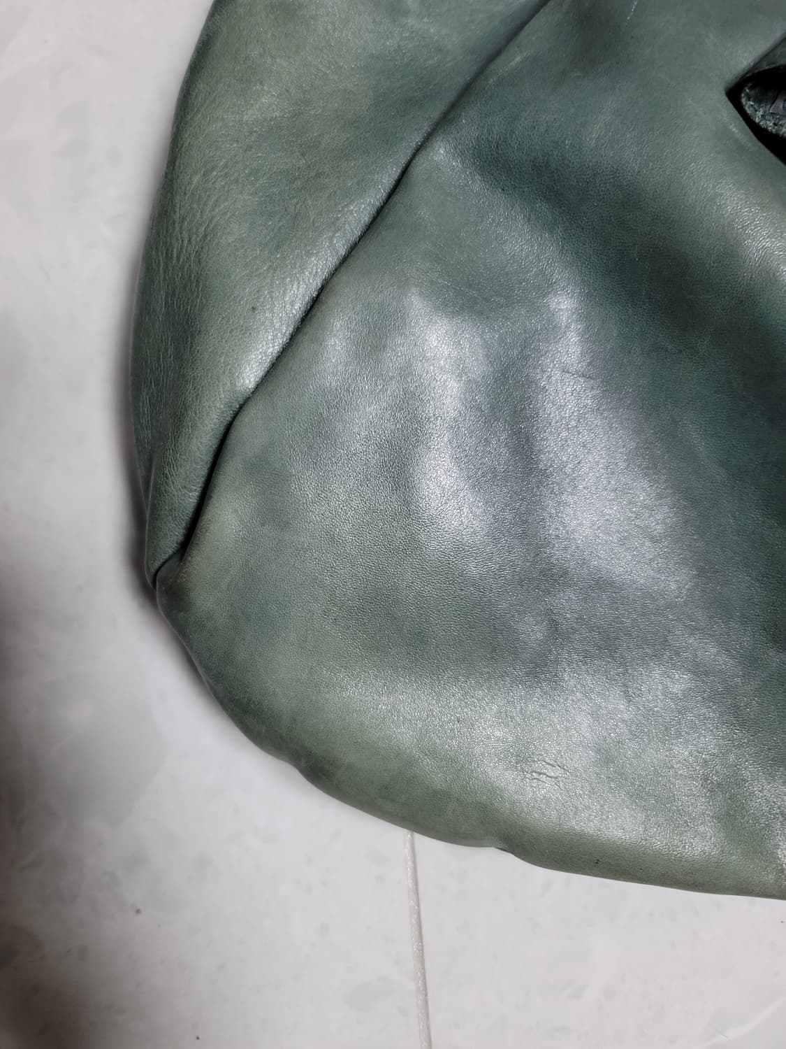 페라가모 가죽 호보백 상품이미지6