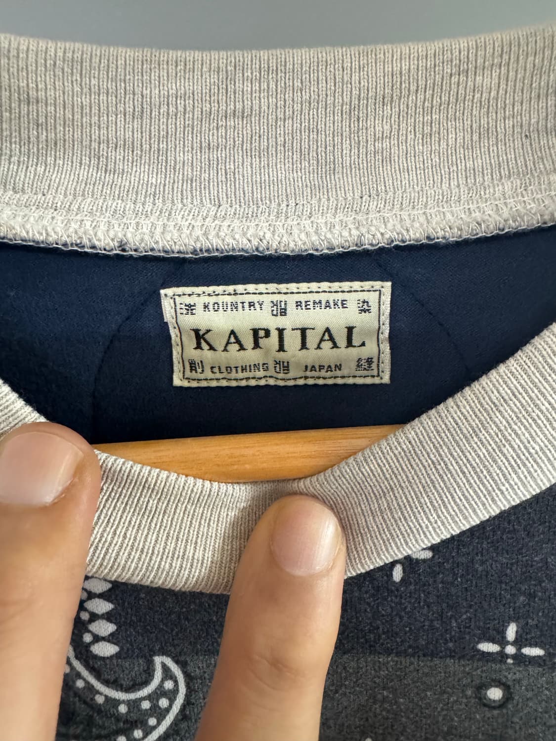KAPITAL 캐피탈 안감 반다나 두건무늬 비버크 빅 스웨트 맨투맨 티셔 상품이미지4