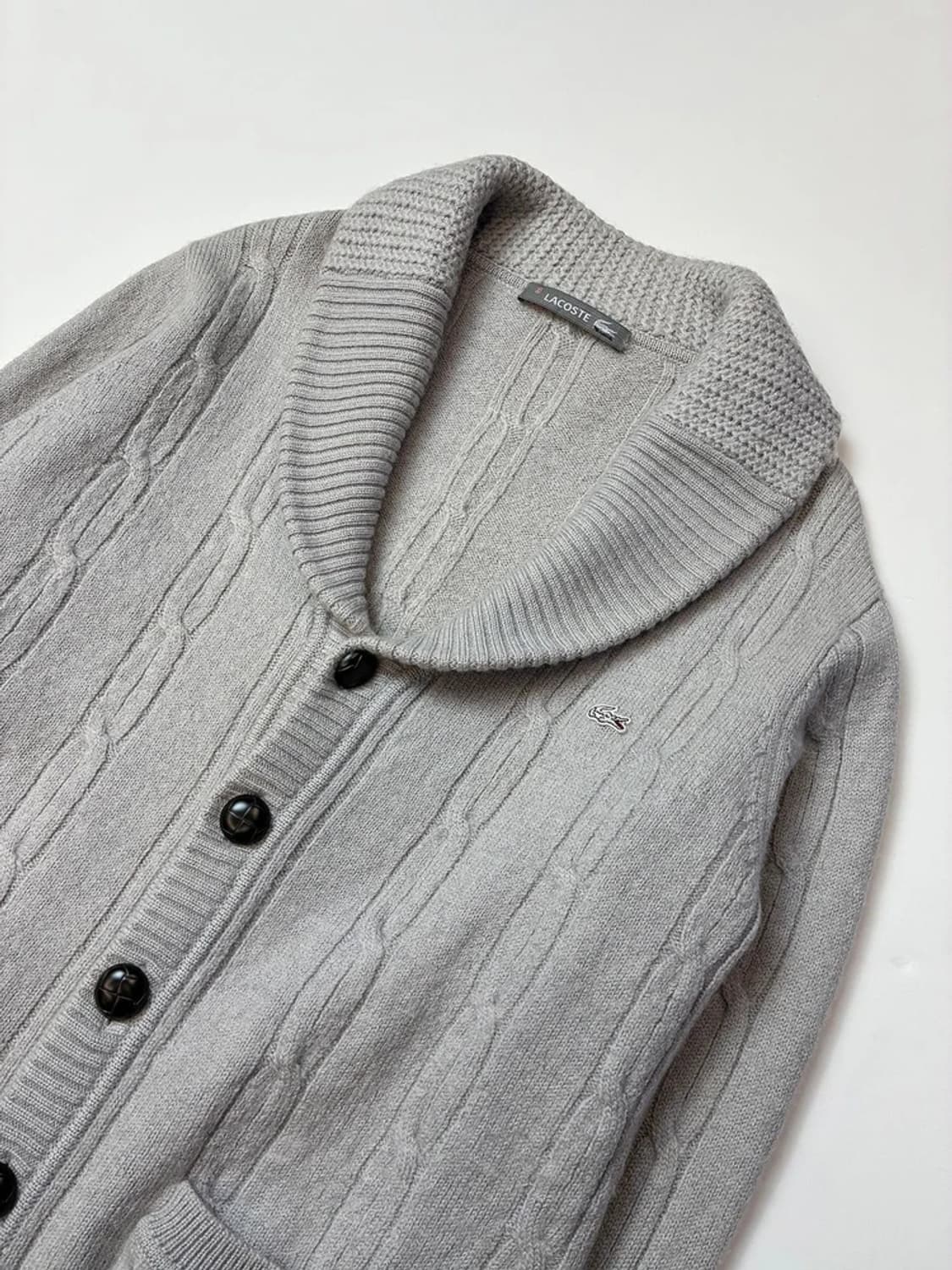 라코스테 그레이 케이블 니트 숄 카라 가디건 PN5336 상품이미지2