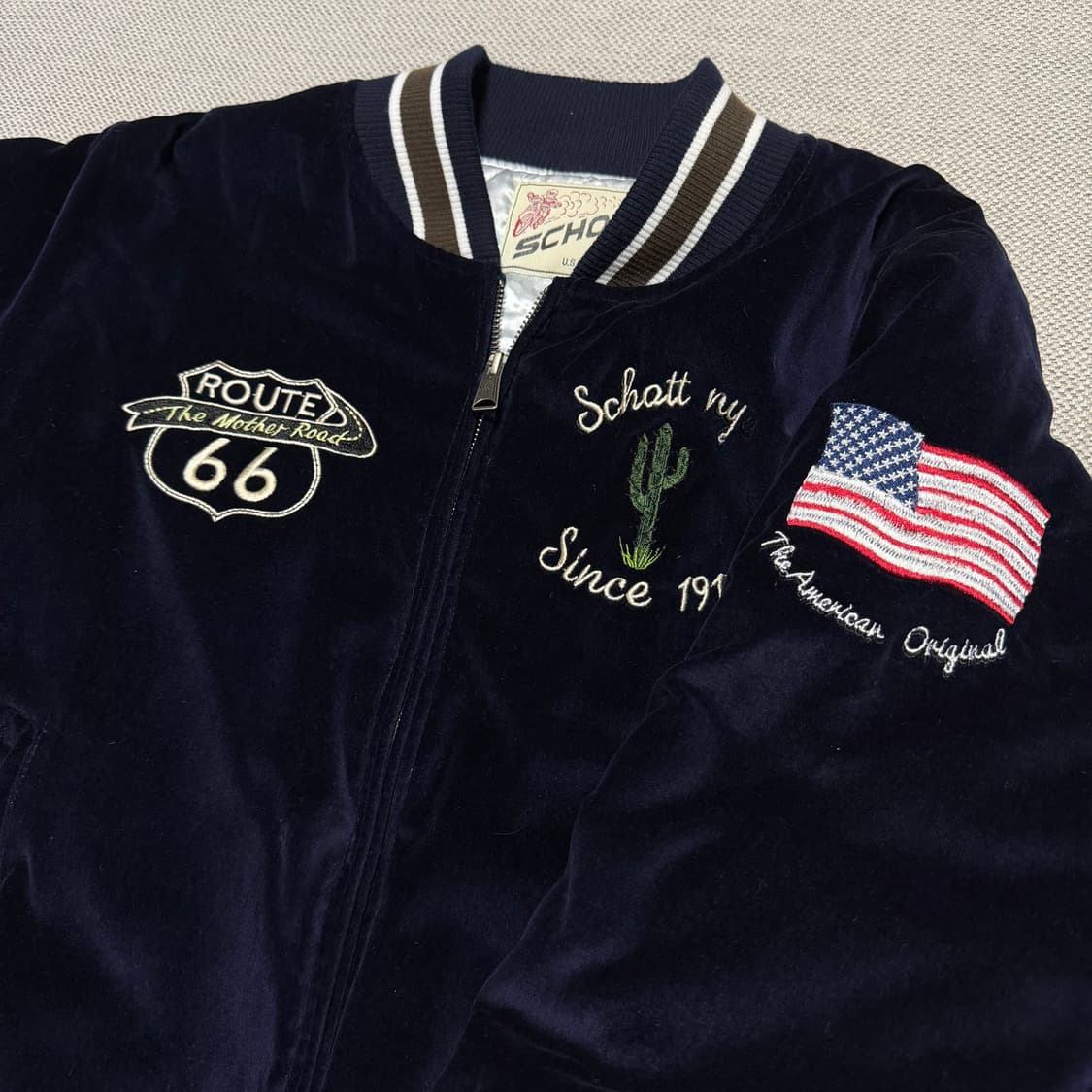 SCHOTT 쇼트 벨벳 바시티 자켓 상품이미지3