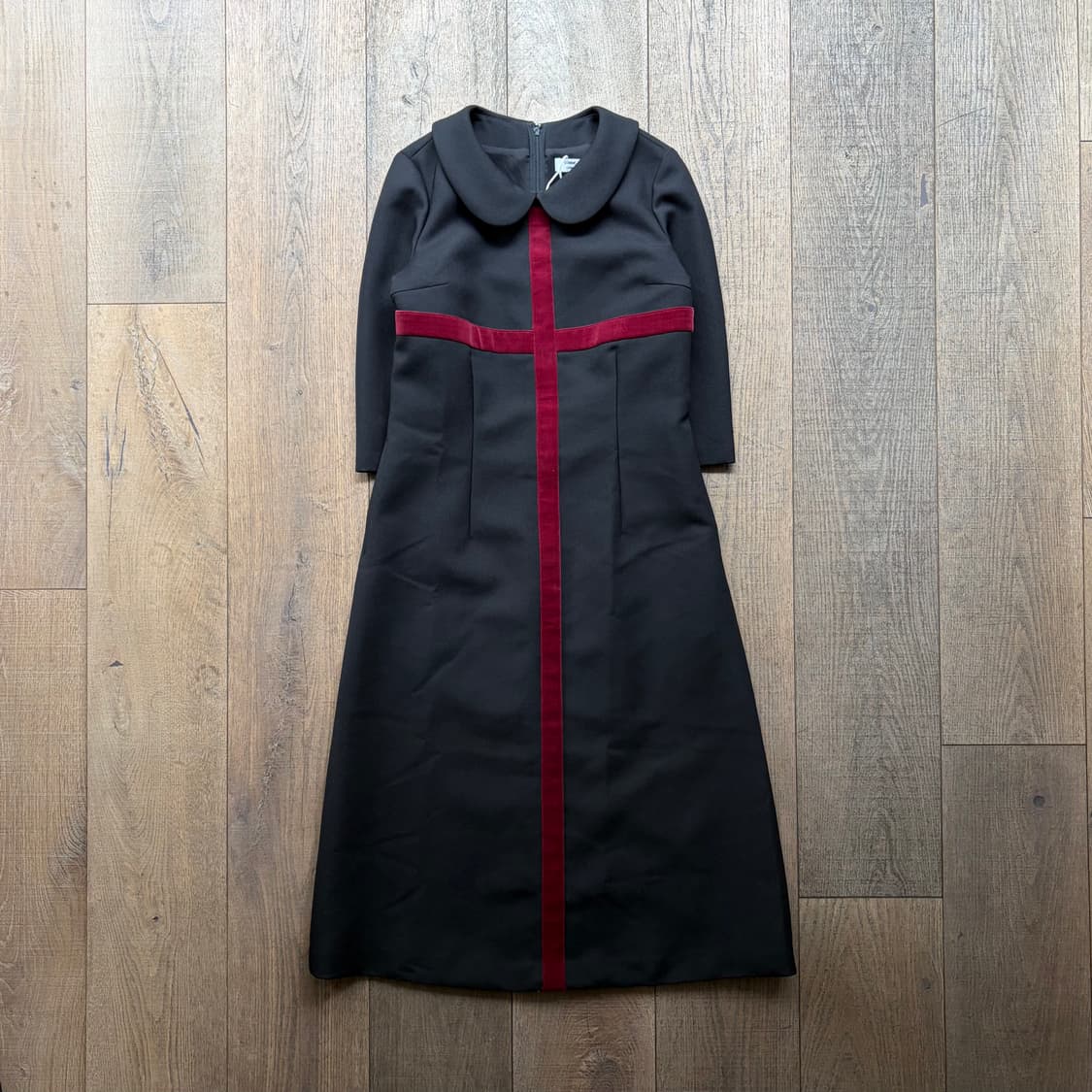 Cross Velour Point One Piece 상품이미지1