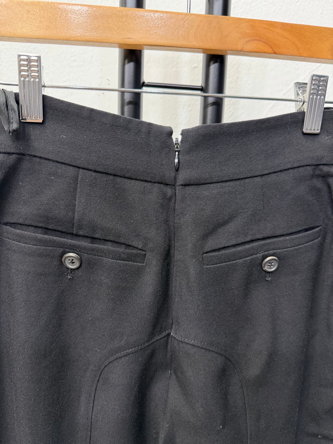 정품) 프라다 여성 블랙 슬랙스 지퍼 디테일 바지 38(23) 상품이미지6