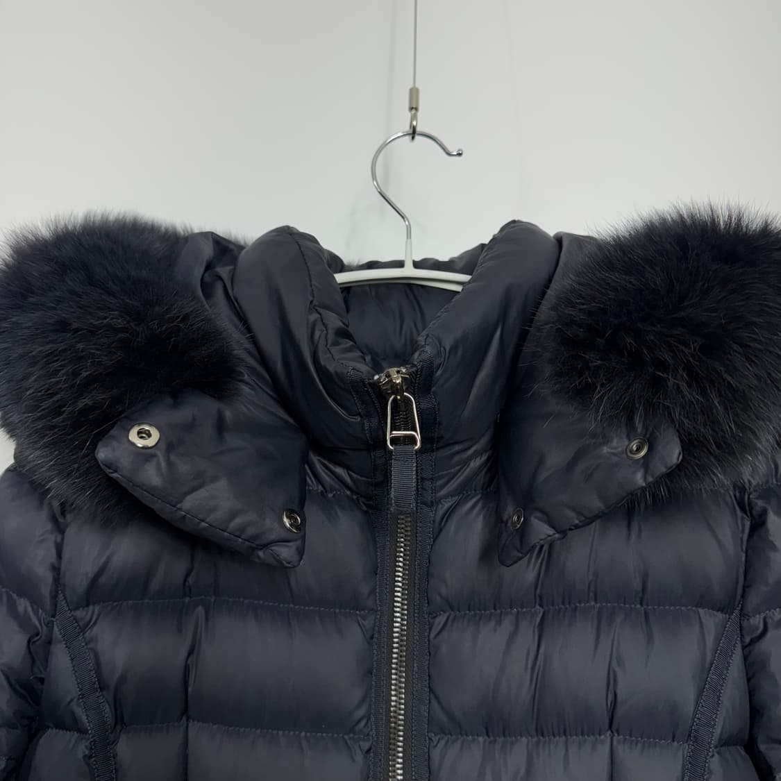 손정완 구스패딩 55사이즈, 폭스퍼 모자, 예쁘고 고급져요 상품이미지6