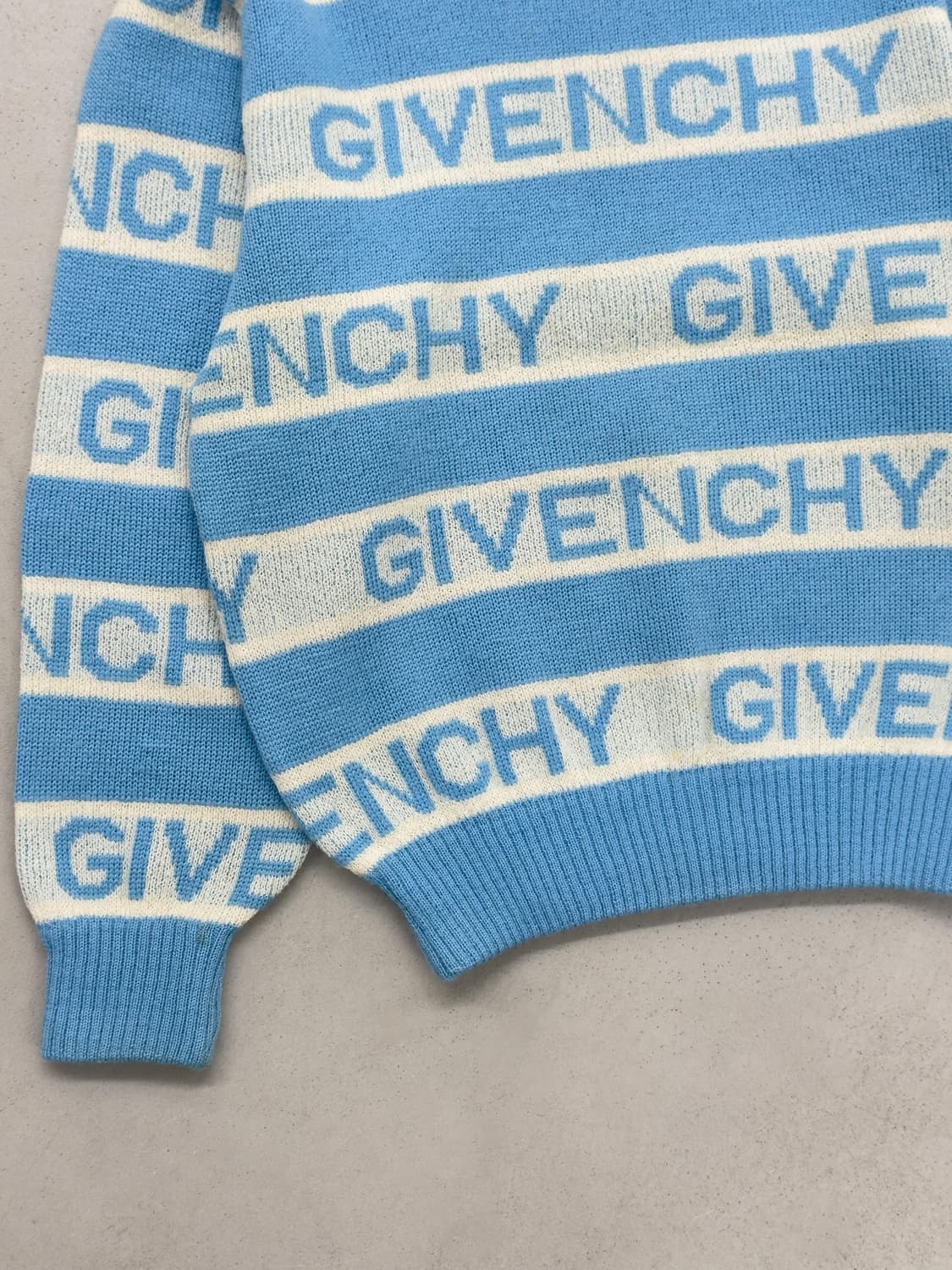 지방시 니트 스웨터 상품이미지3