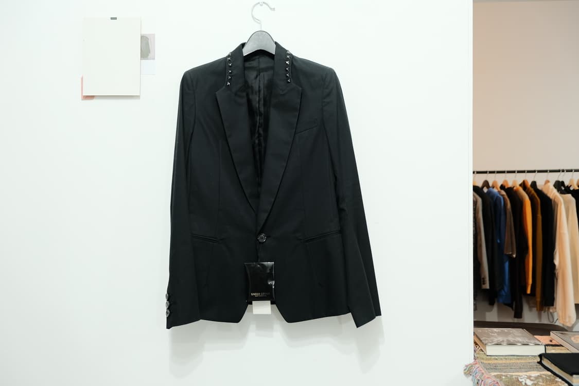 06 SS Undercover "T" studded blazer 상품이미지1